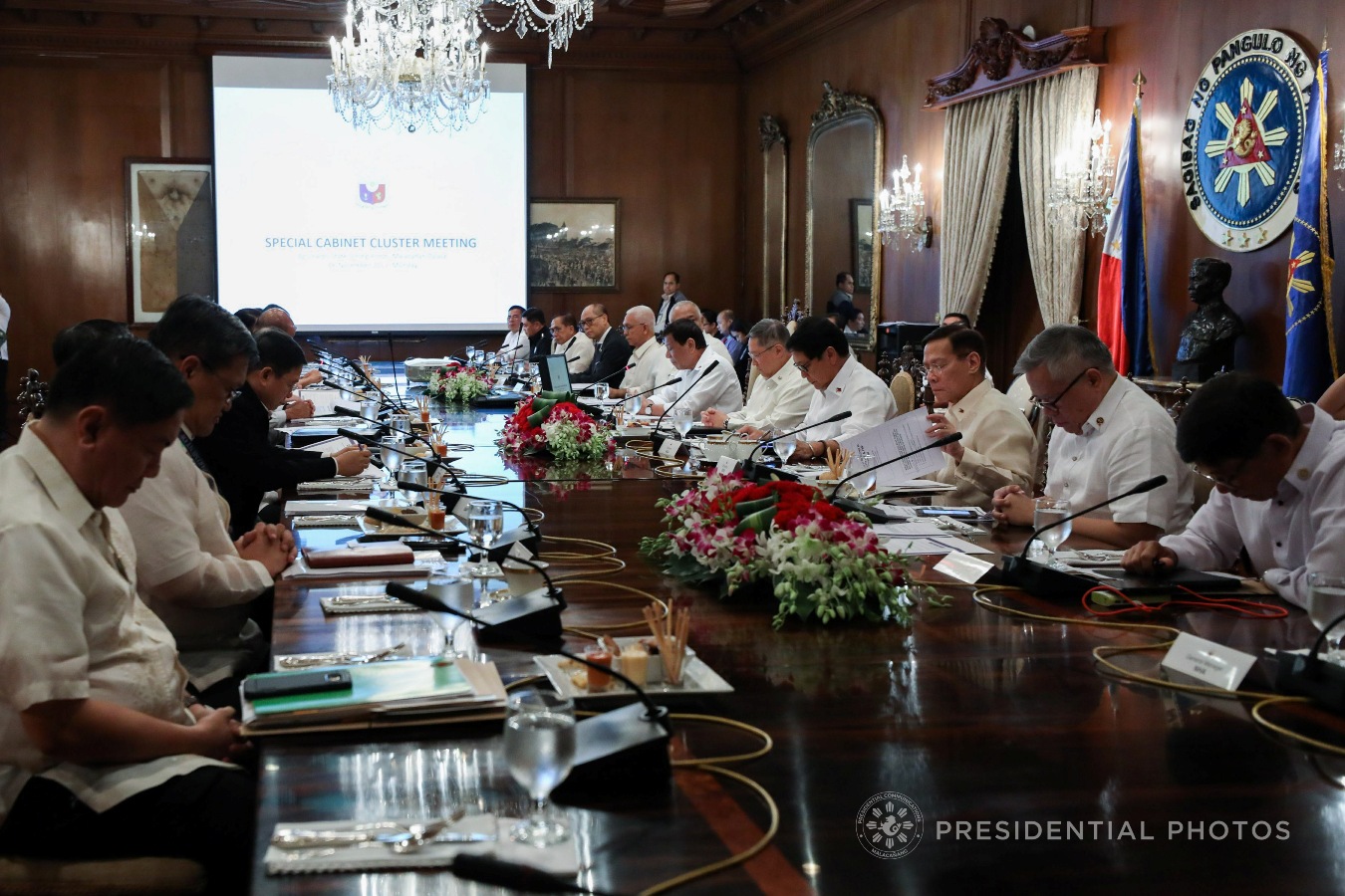 President Rodrigo Roa Duterte presides over the cabinet cluster meeting in Malacañan Palace on November 6, 2017. Among the issues discussed are the rehabilitation efforts in Marawi City including the health, livelihood, and housing projects for the residents and the wounded government security forces. Also tackled in the meeting are the updates on the PH-Japan Defense Cooperation as well as the proposed Enhanced Comprehensive Local Integration Program. KARL NORMAN ALONZO/PRESIDENTIAL PHOTO