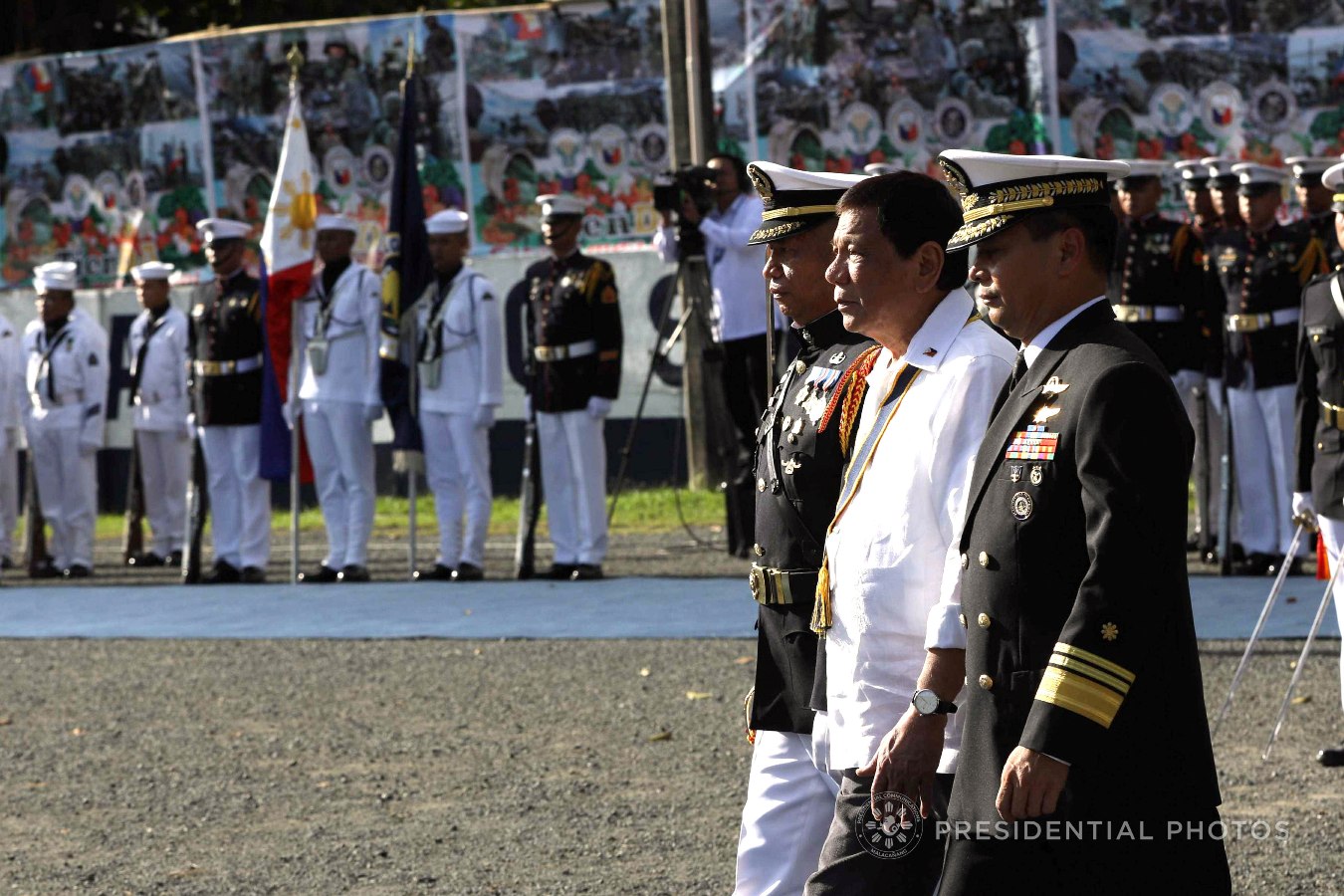 President Rodrigo Roa Duterte is accorded with military honors upon his arrival at Fort Andres Bonifacio in Taguig City for his attendance to the launching of the Karne, Isda Supply Suporta sa Masa at Ekonomiya (KISS ME) Project on November 7, 2017. ACE MORANDANTE/PRESIDENTIAL PHOTO