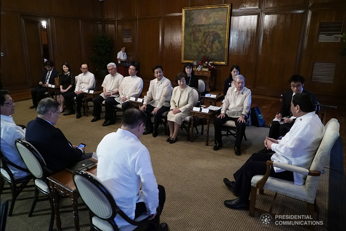 President Rodrigo Roa Duterte engages in a conversation with Japan House of Councillors President Chuichi Date who paid a courtesy call on the President at the Malacañan Palace on January 8, 2018. KING RODRIGUEZ/PRESIDENTIAL PHOTO