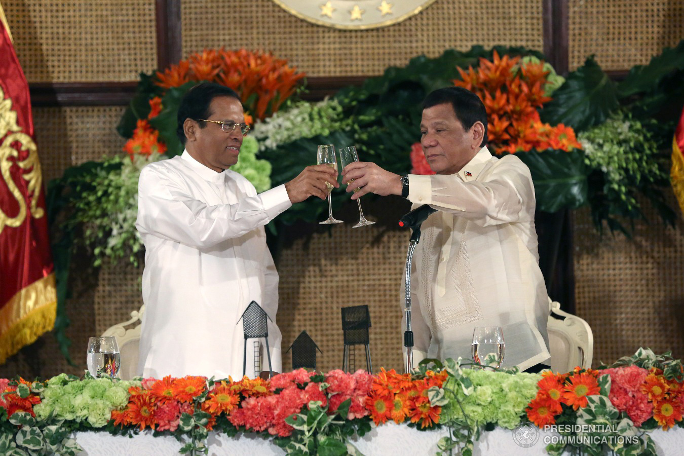 President Rodrigo Roa Duterte and Democratic Socialist Republic of Sri Lanka President Maithripala Sirisena offer a toast to each other during the State Banquet at the Malacañan Palace on January 16, 2019. TOTO LOZANO/PRESIDENTIAL PHOTO