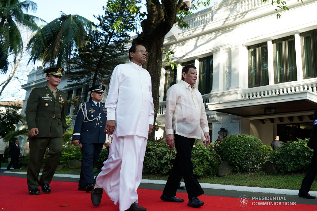 President Rodrigo Roa Duterte walks beside Democratic Socialist Republic of Sri Lanka President Maithripala Sirisena during a welcome ceremony held at the Malacañan Palace on January 16, 2019 as part of his State Visit to the Philippines. TOTO LOZANO/PRESIDENTIAL PHOTO