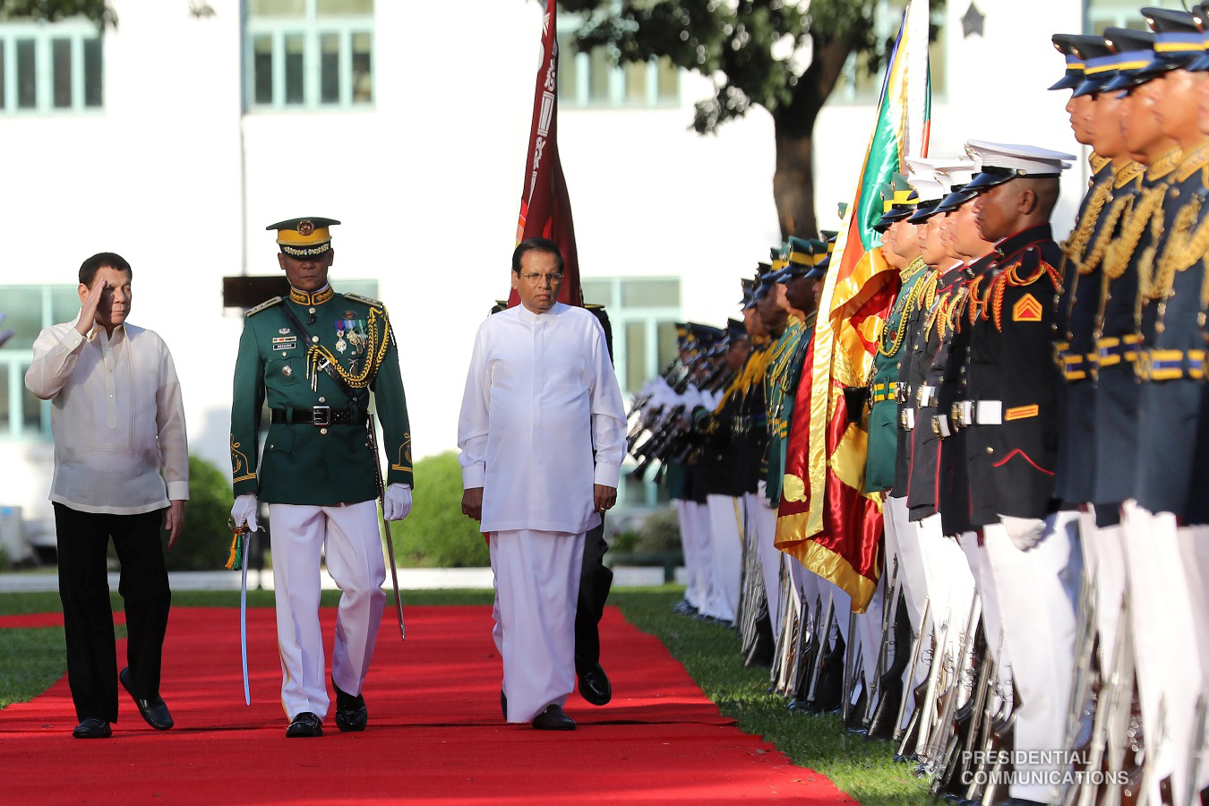 President Rodrigo Roa Duterte and Democratic Socialist Republic of Sri Lanka President Maithripala Sirisena review the colors as the latter was accorded military honors upon his arrival at the Malacañan Palace on January 16, 2019. ROLANDO MAILO/PRESIDENTIAL PHOTO