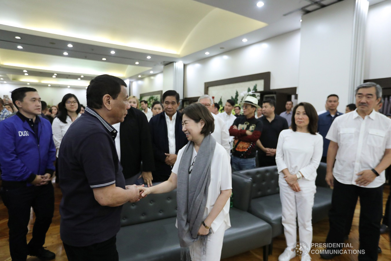 President Rodrigo Roa Duterte condoles with the family of Henry Sy as he pays his last respects to the late Chinese-Filipino business magnate, investor, and philanthropist at the Heritage Memorial Park in Taguig City on January 20, 2019. VALERIE ESCALERA/ PRESIDENTIAL PHOTO
