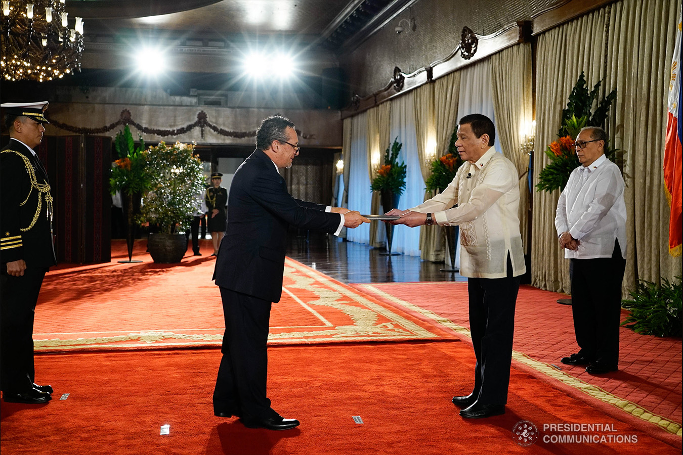 President Rodrigo Roa Duterte receives the credentials of Non-resident Ambassador Designate of the Republic of Peru Fernando Julio Antonio Campos Quiros during a ceremony at the Malacañan Palace on January 21, 2019. KING RODRIGUEZ/PRESIDENTIAL PHOTO