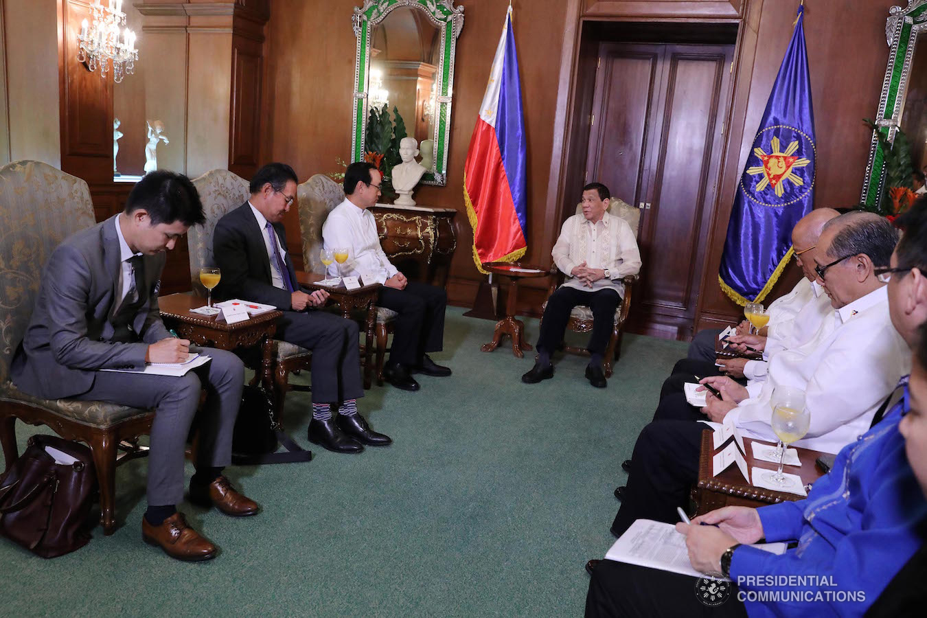President Rodrigo Roa Duterte in a discussion with Japanese Ambassador to the Philippines, Koji Haneda,  who paid a courtesy call on the President at the Malacañan Palace on January 21, 2019. ROLANDO MAILO/PRESIDENTIAL PHOTO
