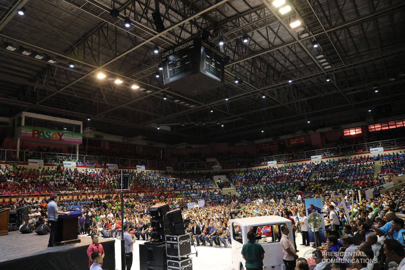 President Rodrigo Roa Duterte delivers his speech before a jampacked crowd during the Tricycle Operators and Drivers’ Association (TODA) Summit at the Cuneta Astrodome in Pasay City on January 23, 2019. REY BANIQUET/PRESIDENTIAL PHOTO