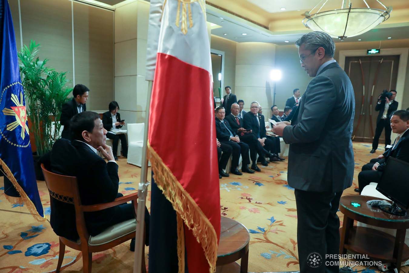 President Rodrigo Roa Duterte discusses matters with Cavite Governor Juanito Victor Remulla Jr. who paid a courtesy call on the President at the Grand Hyatt Hotel in Beijing on August 30, 2019. KARL NORMAN ALONZO/ PRESIDENTIAL PHOTO