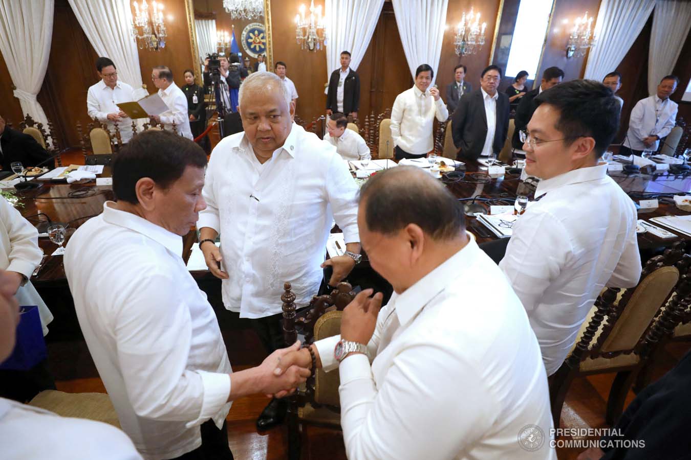 President Rodrigo Roa Duterte greets some members of his cabinet prior to the start of the 41st Cabinet Meeting at the Malacañan Palace on September 4, 2019. SIMEON CELI JR./PRESIDENTIAL PHOTO