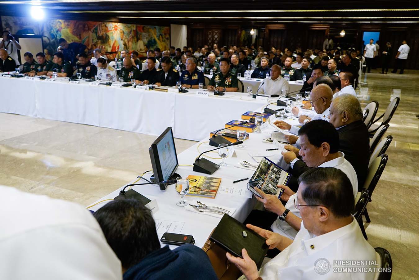 President Rodrigo Roa Duterte presides over the Joint Armed Forces of the Philippines-Philippine National Police (AFP-PNP) Command Conference at the Malacañan Palace on September 5, 2019. KING RODRIGUEZ/PRESIDENTIAL PHOTO
