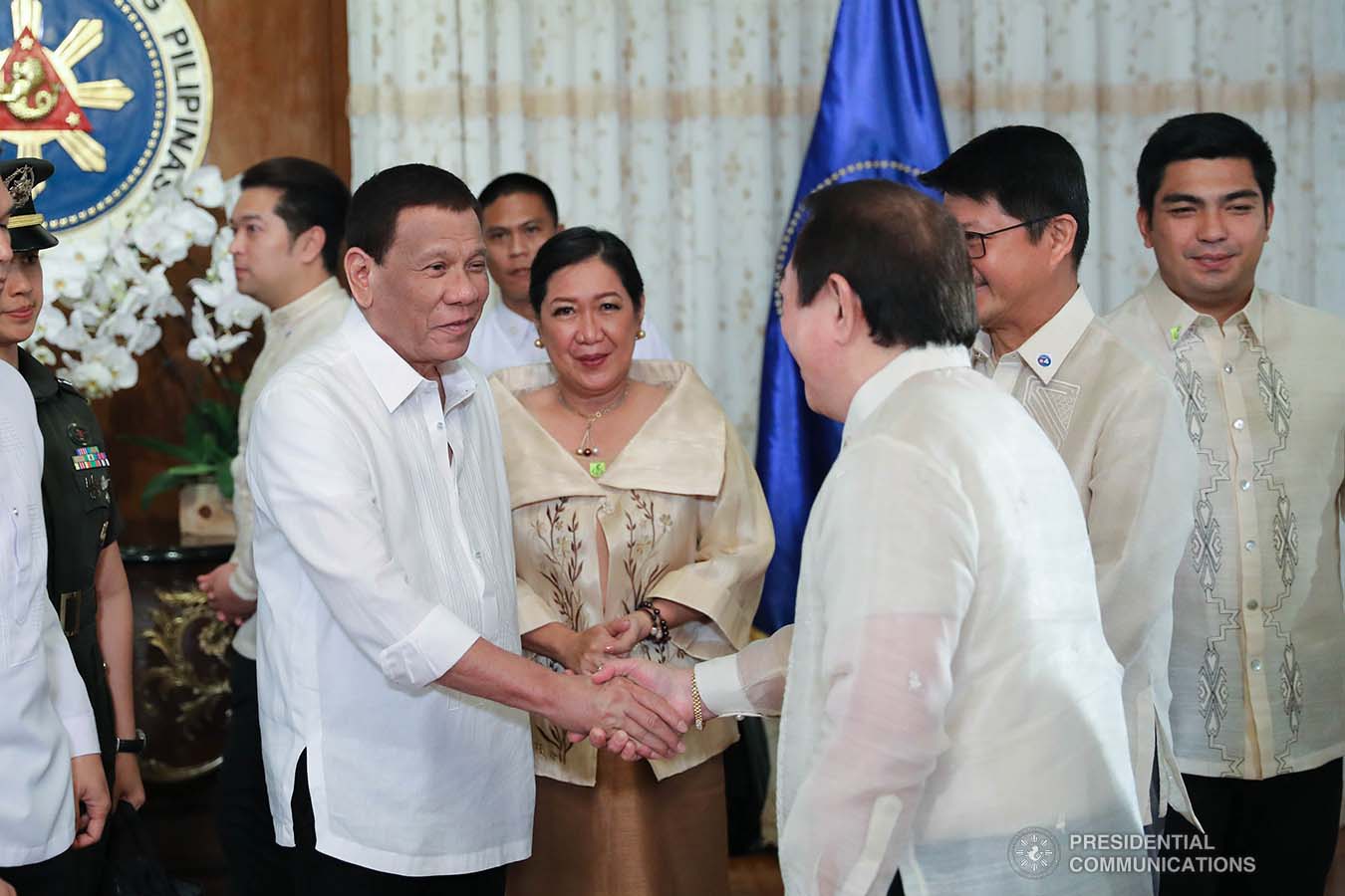 President Rodrigo Roa Duterte greets one of the officers of the League of Vice Governors of the Philippines during their oath-taking ceremony at the Malacañan Palace on September 10, 2019. ALFRED FRIAS/PRESIDENTIAL PHOTO