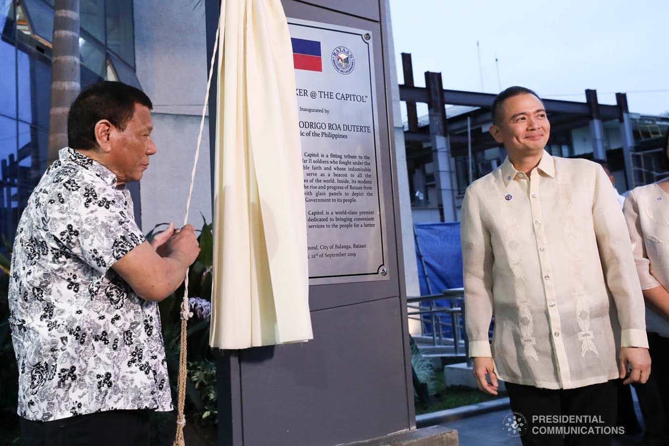 President Rodrigo Roa Duterte unveils the marker of the Bataan Government Center and Business Hub “The Bunker” during its inauguration in Balanga City, Bataan on September 12, 2019. With the President is Bataan Governor Albert Garcia. TOTO LOZANO/PRESIDENTIAL PHOTO