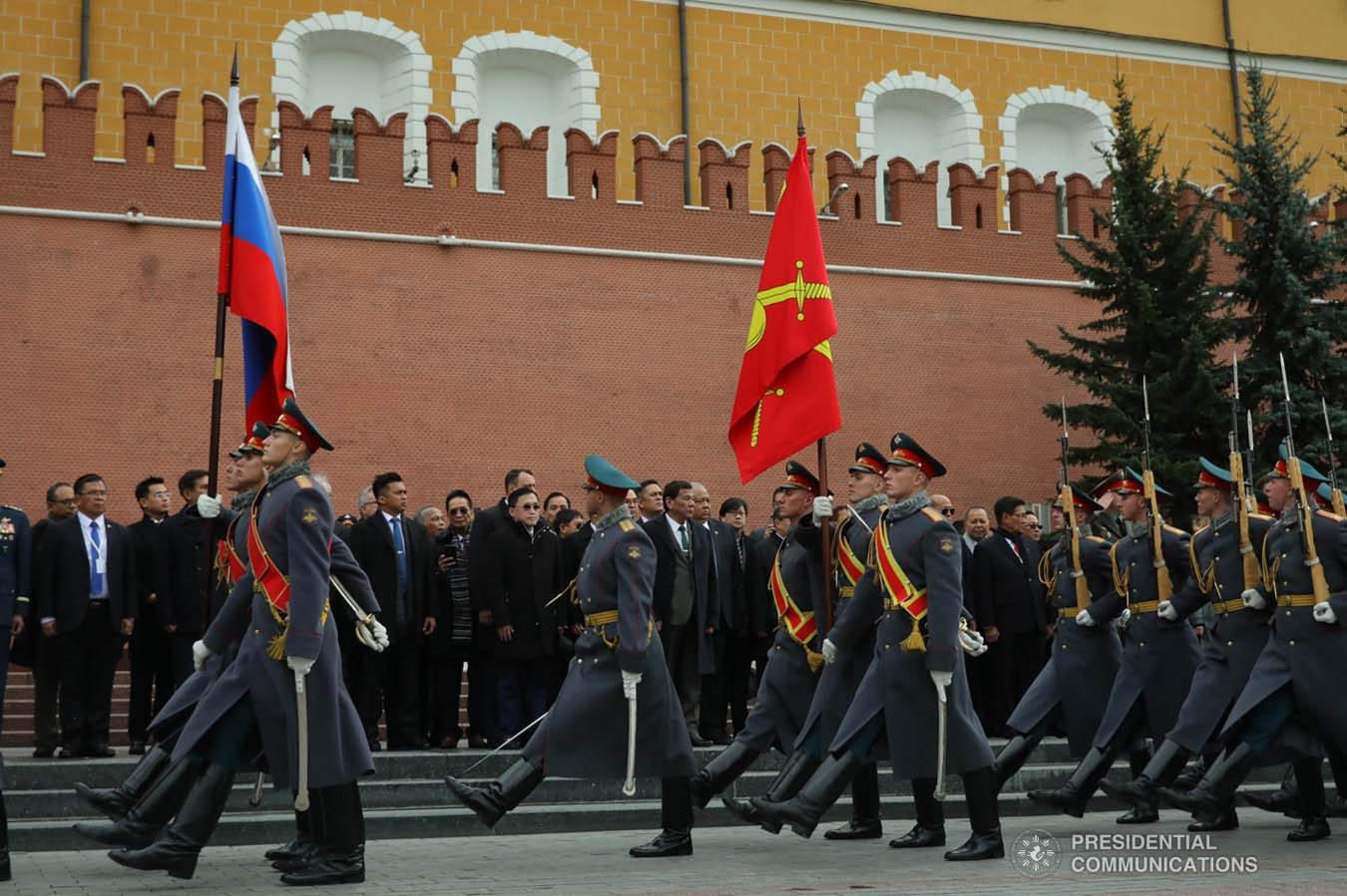 President Rodrigo Roa Duterte looks on as Russian military personnel march forward during the wreath-laying ceremony at the Tomb of the Unknown Soldier in Moscow, Russian Federation on October 4, 2019. ROBINSON NIÑAL JR./PRESIDENTIAL PHOTO