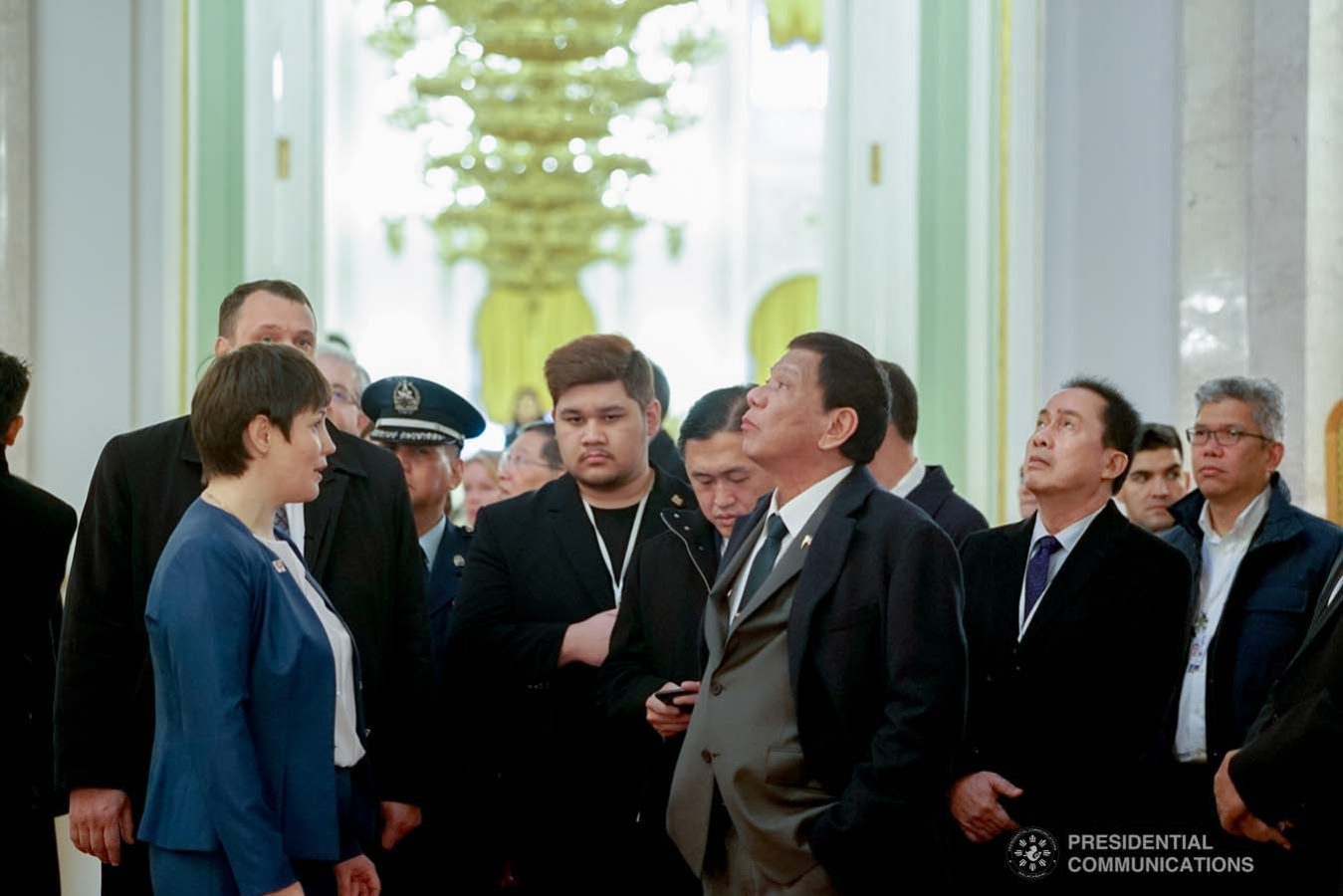 President Rodrigo Roa Duterte admires the exterior of the Kremlin Palace in Moscow, Russian Federation as he is given a tour on October 4, 2019. KING RODRIGUEZ/PRESIDENTIAL PHOTO