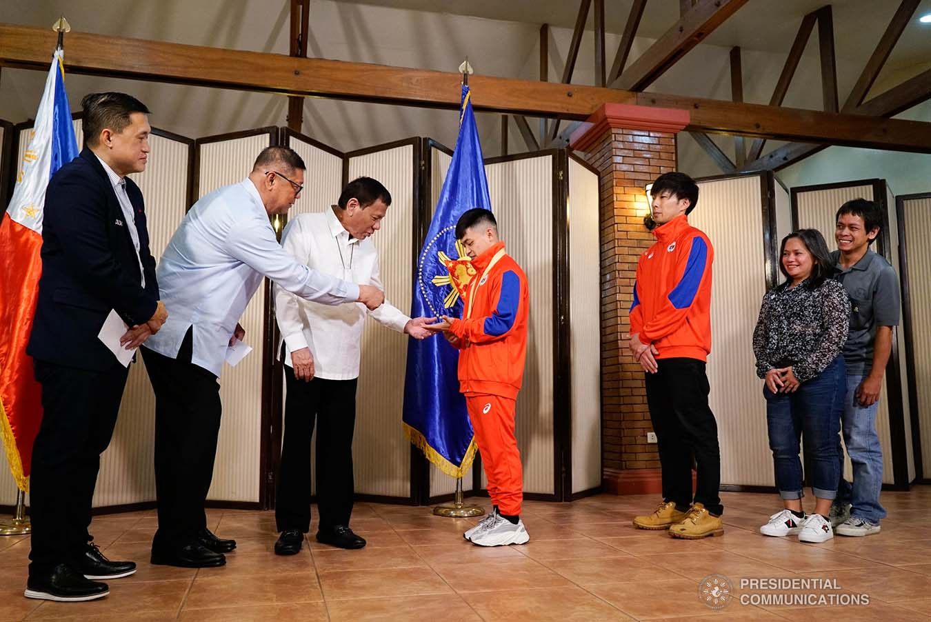President Rodrigo Roa Duterte meets 49th FIG Artistic Gymnastics World Championships Gold Medalist Carlos Yulo at the Malago Clubhouse in Malacañang on October 16, 2019. KING RODRIGUEZ/PRESIDENTIAL PHOTO