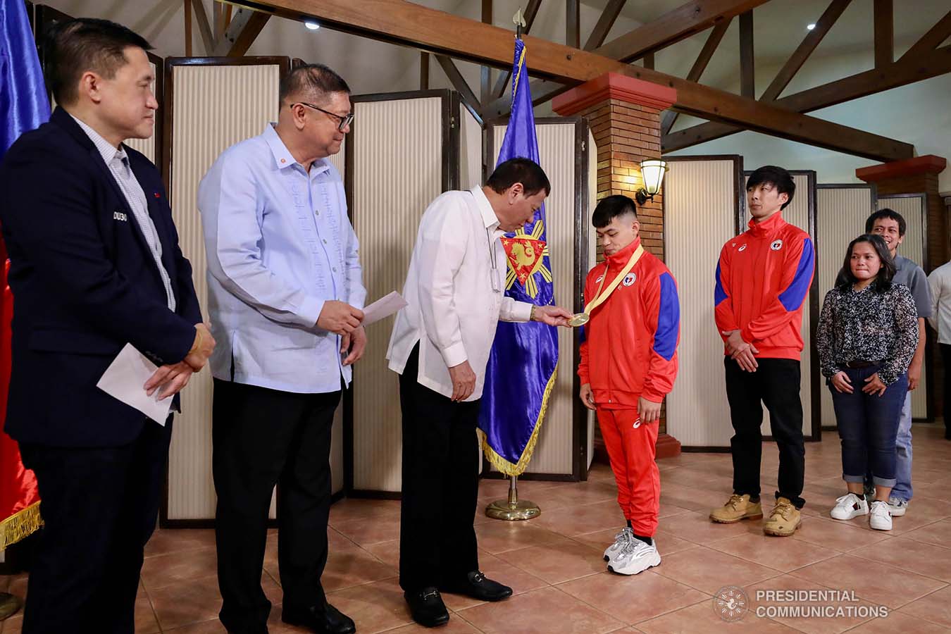 President Rodrigo Roa Duterte meets 49th FIG Artistic Gymnastics World Championships Gold Medalist Carlos Yulo at the Malago Clubhouse in Malacañang on October 16, 2019. RICHARD MADELO/PRESIDENTIAL PHOTO