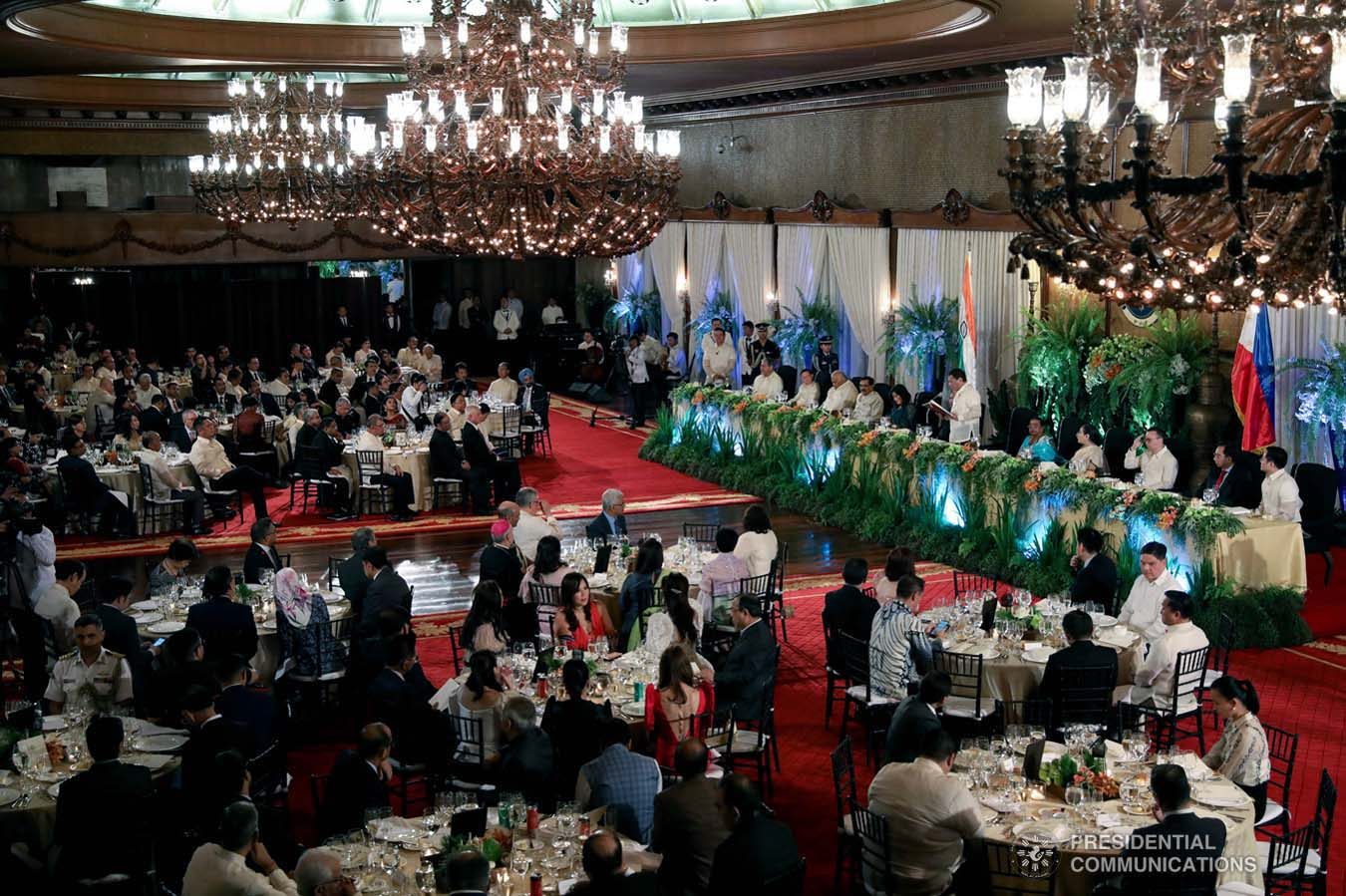 President Rodrigo Roa Duterte hosts a state banquet for President of the Republic of India Ram Nath Kovind at the Malacañan Palace on October 18, 2019. President Kovind is on a five-day state visit to the Philippines. RICHARD MADELO/PRESIDENTIAL PHOTO