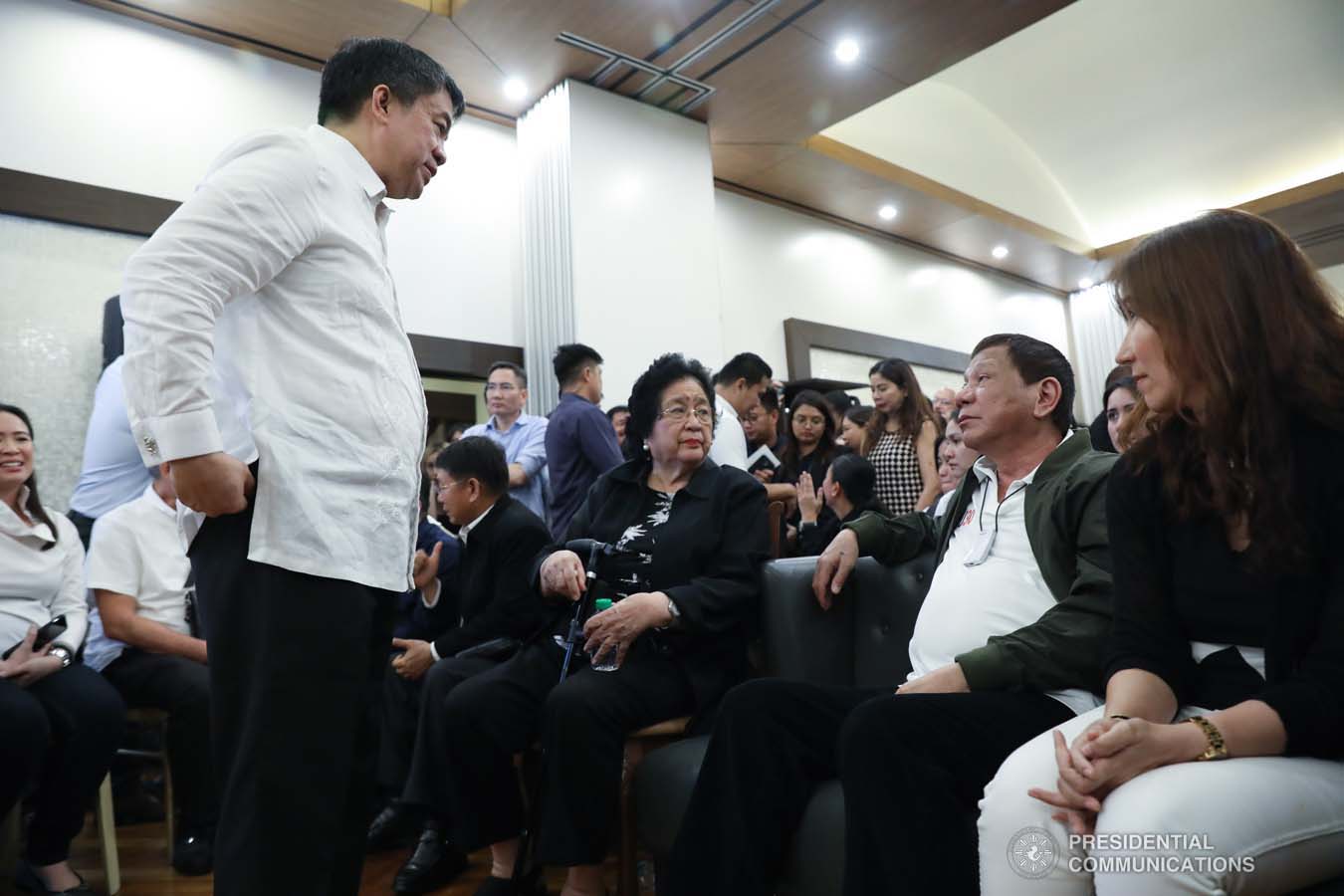 President Rodrigo Roa Duterte condoles with the family of the late former Senate President Aquilino Pimentel Jr. as he visits the wake at the Heritage Memorial Park in Taguig City on October 22, 2019. ROBINSON NIÑAL JR./PRESIDENTIAL PHOTO