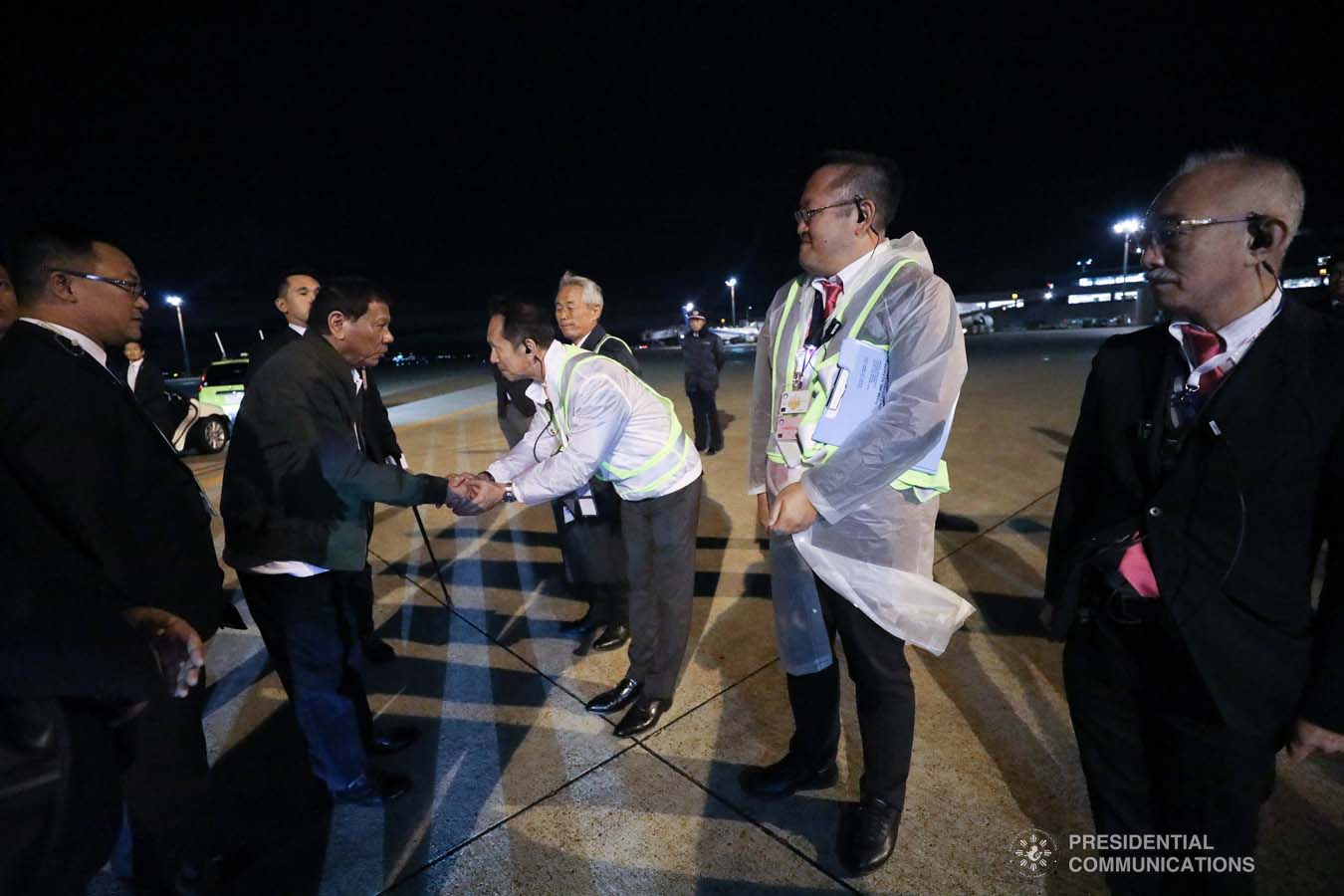 President Rodrigo Roa Duterte bids farewell to one of the members of the send-off party before his departure at the Haneda International Airport in Tokyo, Japan on October 22, 2019. The President attended the Ceremonies of the Accession to the Throne of His Majesty Emperor Naruhito. SIMEON CELI JR./PRESIDENTIAL PHOTO