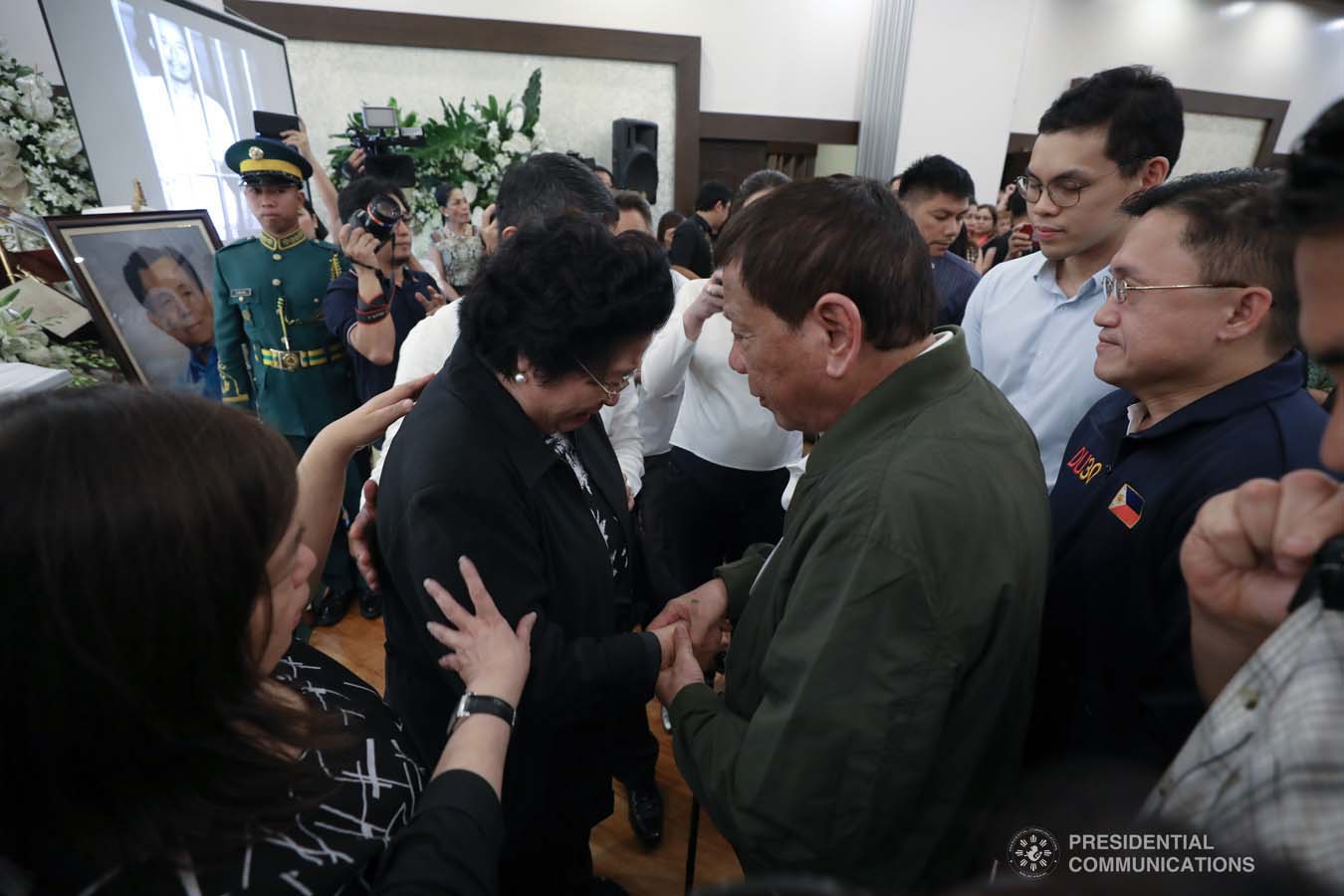 President Rodrigo Roa Duterte condoles with the family of the late former Senate President Aquilino Pimentel Jr. as he visits the wake at the Heritage Memorial Park in Taguig City on October 22, 2019. KARL NORMAN ALONZO/PRESIDENTIAL PHOTO