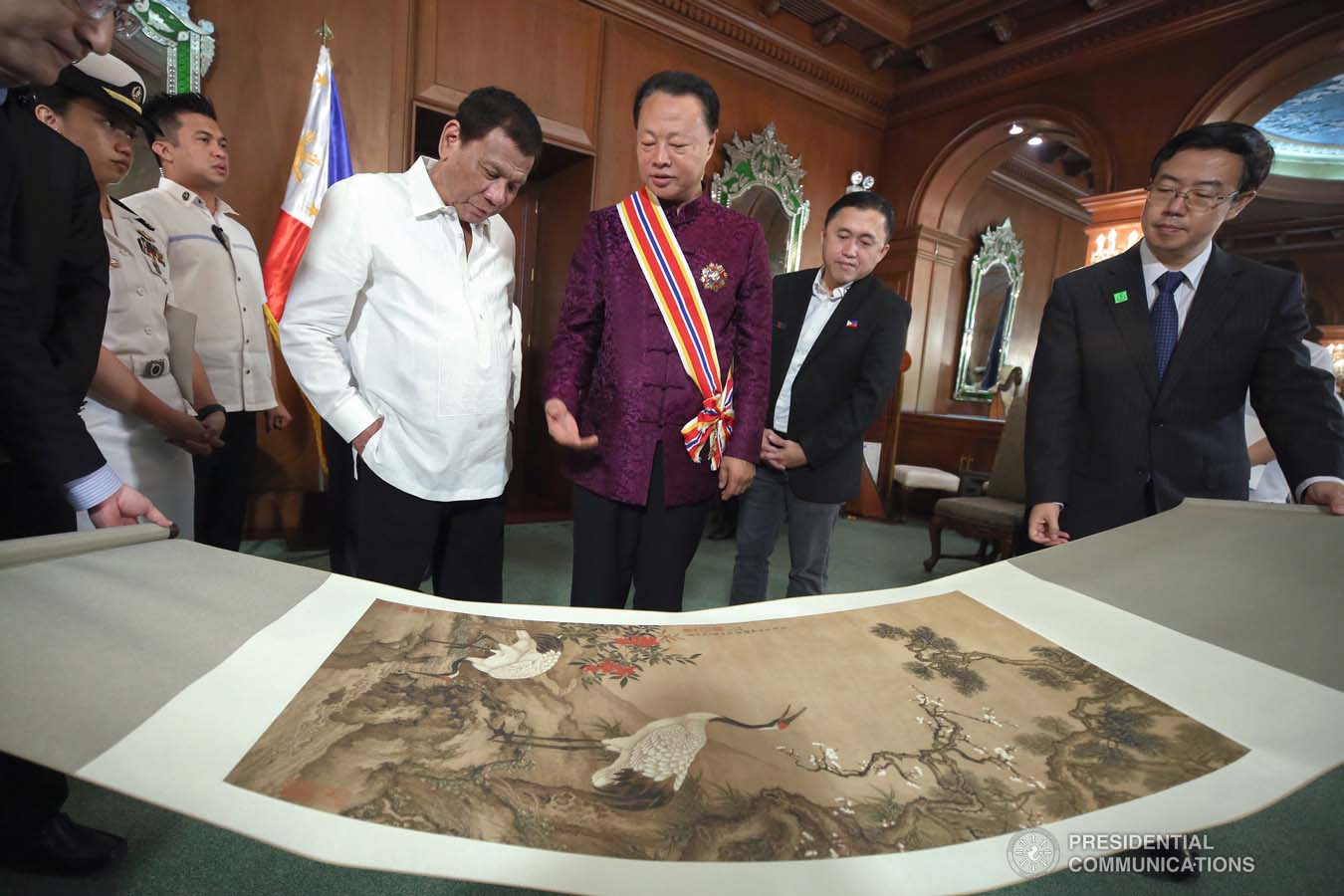President Rodrigo Roa Duterte receives a token from outgoing Chinese Ambassador to the Philippines Zhao Jianhua during his farewell call to the President at the Malacañan Palace on October 28, 2019. ROBINSON NIÑAL JR./PRESIDENTIAL PHOTO