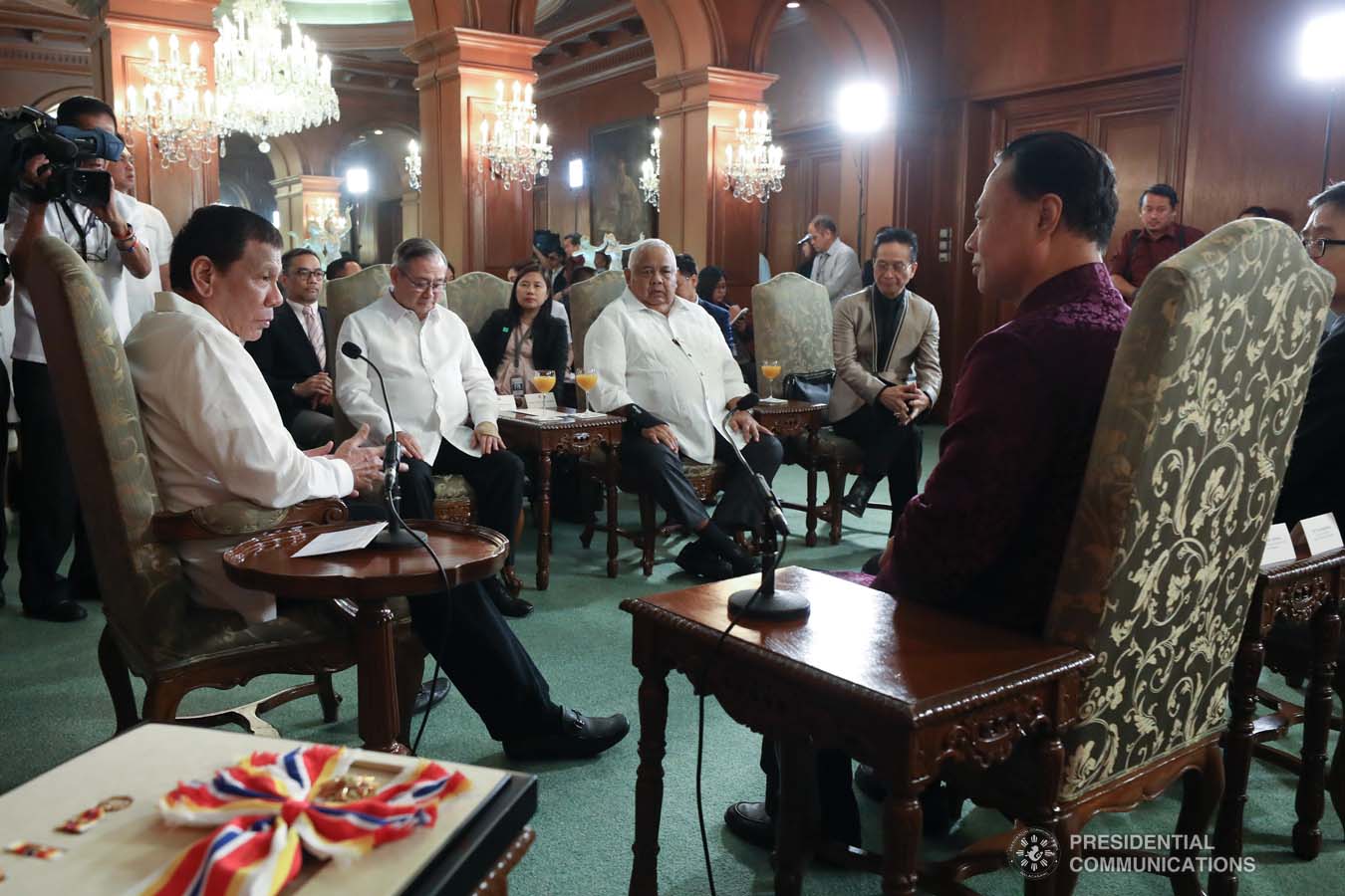 President Rodrigo Roa Duterte discusses matters with outgoing Chinese Ambassador to the Philippines Zhao Jianhua during his farewell call to the President at the Malacañan Palace on October 28, 2019. KARL NORMAN ALONZO/PRESIDENTIAL PHOTO