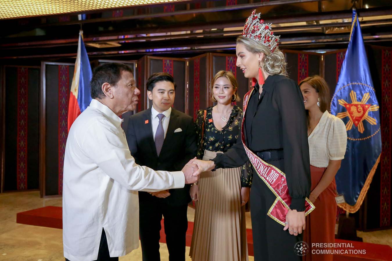President Rodrigo Roa Duterte meets the winners of the Miss Asia Pacific International 2019 at the Malacañan Palace on October 28, 2019. KARL NORMAN ALONZO/PRESIDENTIAL PHOTO
