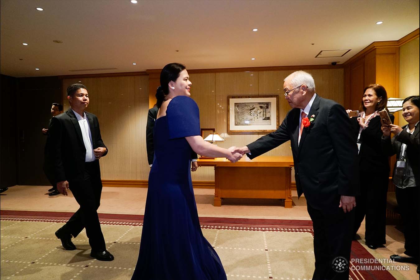 President Rodrigo Roa Duterte's daughter, Davao City Mayor Sara Duterte-Carpio, receives a warm welcome upon her arrival at the Hotel New Otani in Tokyo, Japan to attend the state banquet hosted by Prime Minister Shinzo Abe on October 23, 2019. KING RODRIGUEZ/PRESIDENTIAL PHOTO