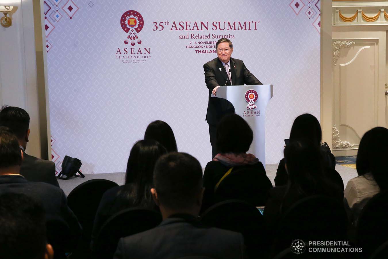 Finance Secretary Carlos Dominguez III holds a press conference at the Impact Challenger in Nonthaburi, Thailand on November 4, 2019. ALBERT ALCAIN/PRESIDENTIAL PHOTO