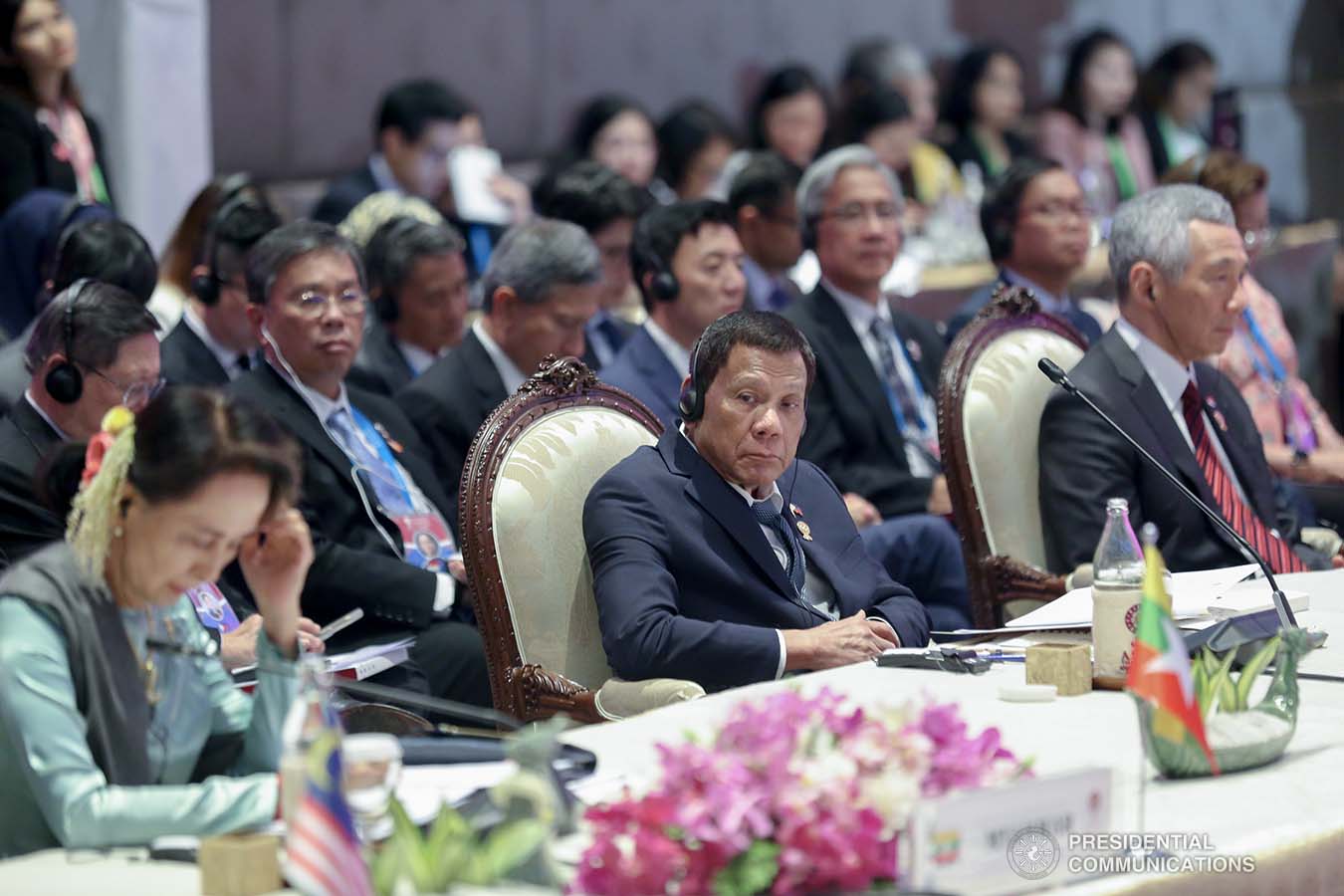 President Rodrigo Roa Duterte joins other leaders from the Association of Southeast Asian Nations (ASEAN) member countries and Prime Minister of Japan Shinzo Abe during the 22nd ASEAN-Japan Summit at the Impact Exhibition and Convention Center in Nonthaburi, Thailand on November 4, 2019. ALBERT ALCAIN/PRESIDENTIAL PHOTO