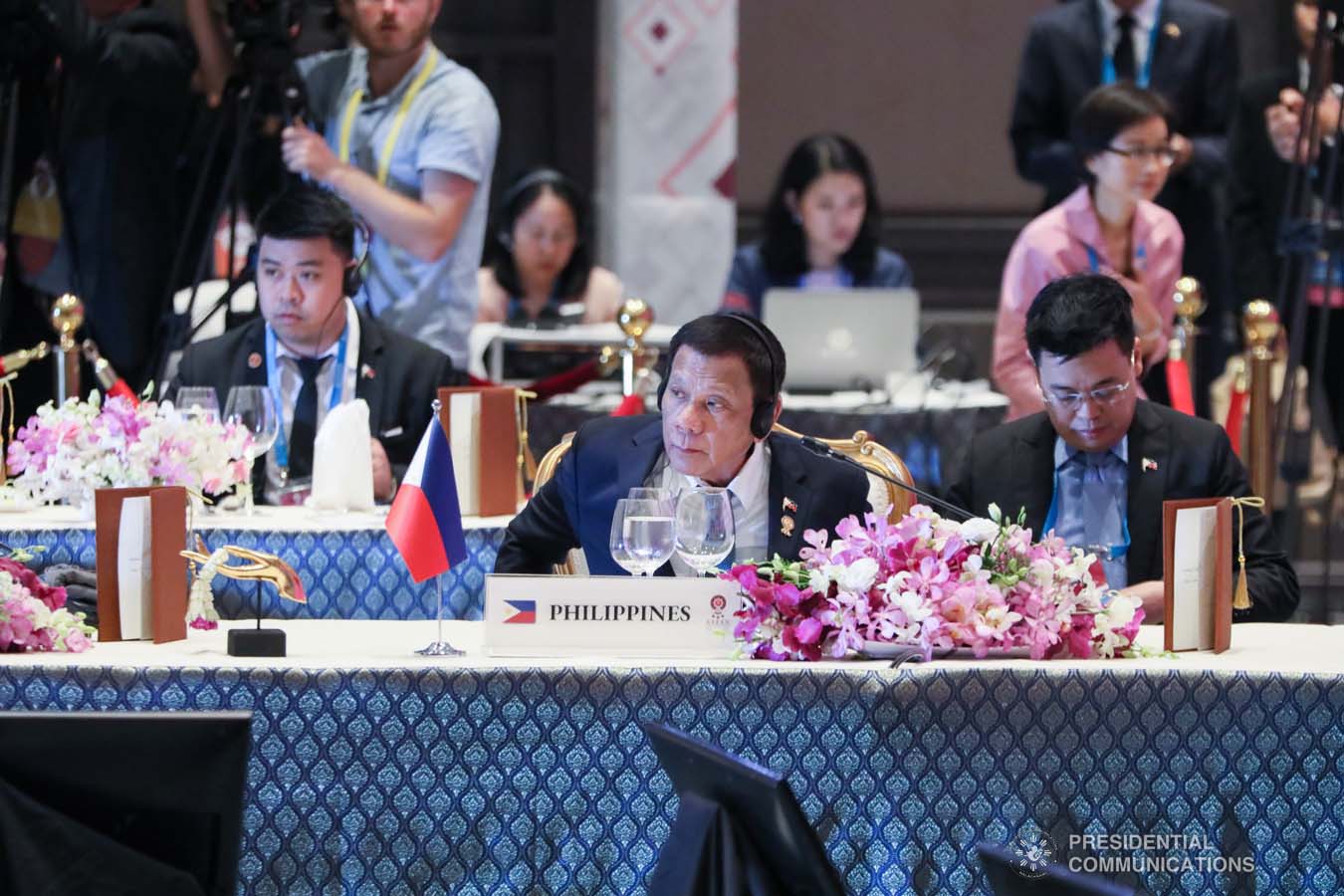 President Rodrigo Roa Duterte joins other leaders during the Special Lunch on Sustainable Development at the Impact Exhibition and Convention Center in Nonthaburi, Thailand on November 4, 2019. AVITO DALAN/PRESIDENTIAL PHOTO