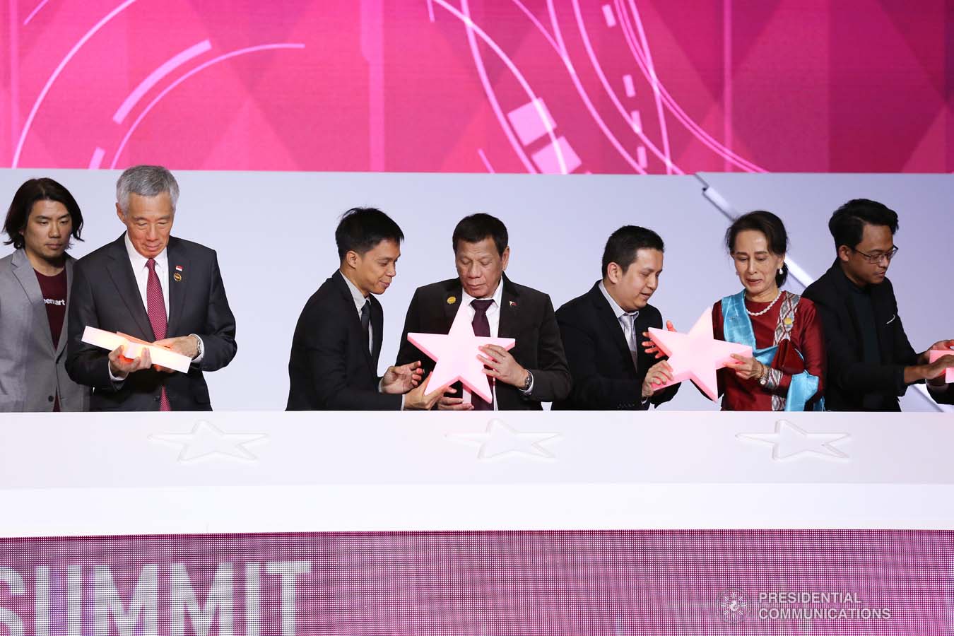 President Rodrigo Roa Duterte joins other leaders from the Association of Southeast Asian Nations (ASEAN) and Republic of Korea (ROK) President Moon Jae-in during the ASEAN-ROK Start-up Summit at the Busan Exhibition and Convention Center on November 26, 2019. KARL NORMAN ALONZO/PRESIDENTIAL PHOTO