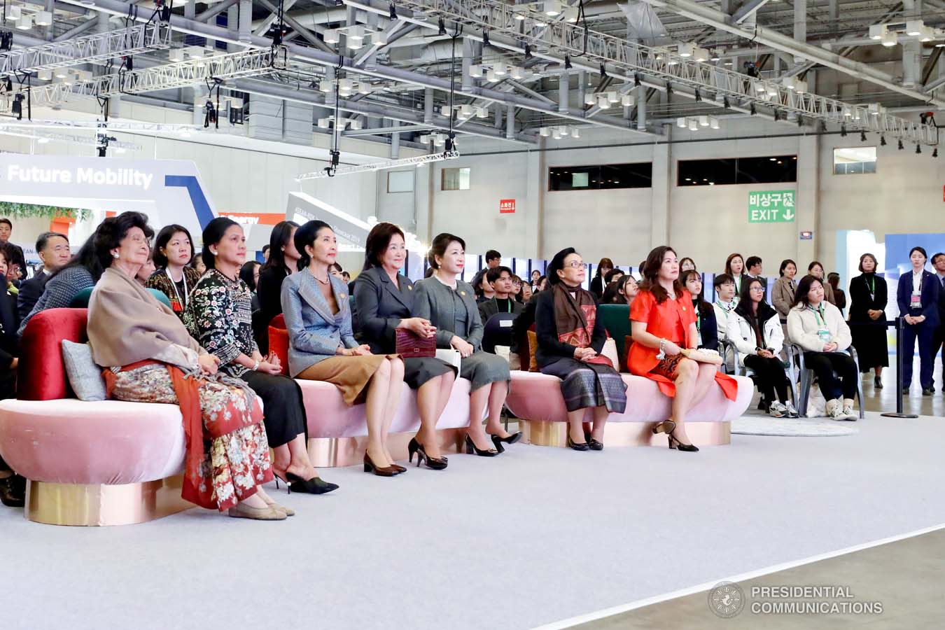 President Rodrigo Roa Duterte's partner Cielito Avanceña joins the spouses of the leaders from the Association of Southeast Asian Nations (ASEAN) member countries and Republic of Korea (ROK) President Moon Jae-in during the ASEAN-ROK K-Beauty Festival at the Busan Exhibition and Convention Center on November 26, 2019. RICHARD MADELO/PRESIDENTIAL PHOTO