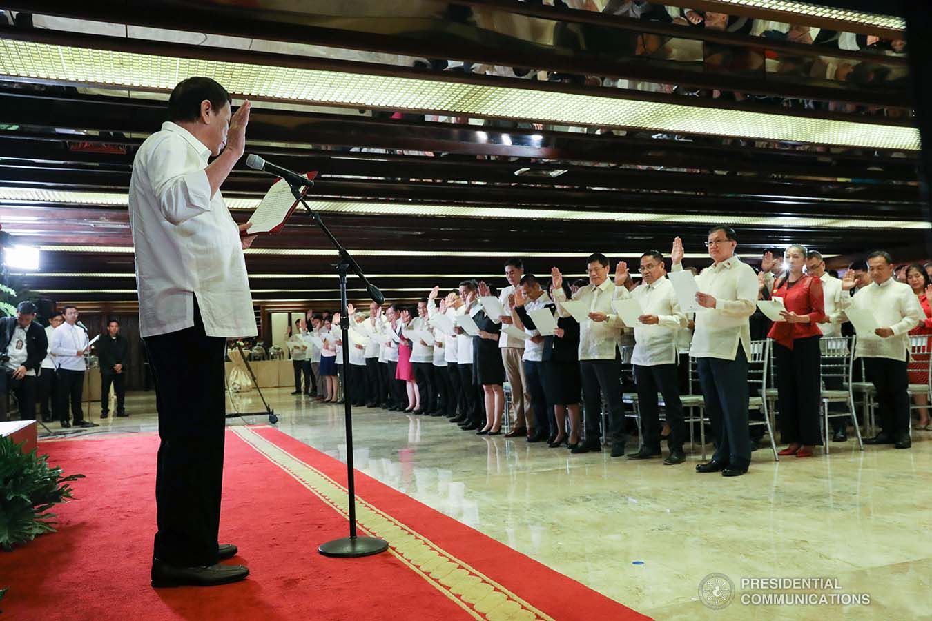 President Rodrigo Roa Duterte swears into office the newly-appointed government officials during a ceremony at the Malacañan Palace on December 3, 2019. TOTO LOZANO/PRESIDENTIAL PHOTO
