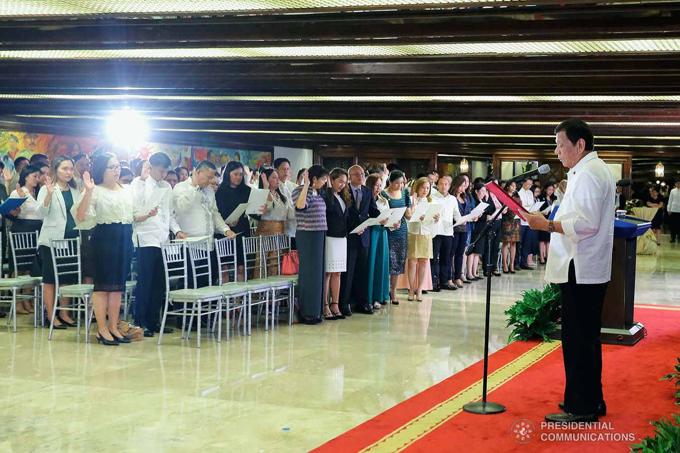 President Rodrigo Roa Duterte swears into office the newly-appointed government officials during a ceremony at the Malacañan Palace on December 3, 2019. VALERIE ESCALERA/PRESIDENTIAL PHOTO
