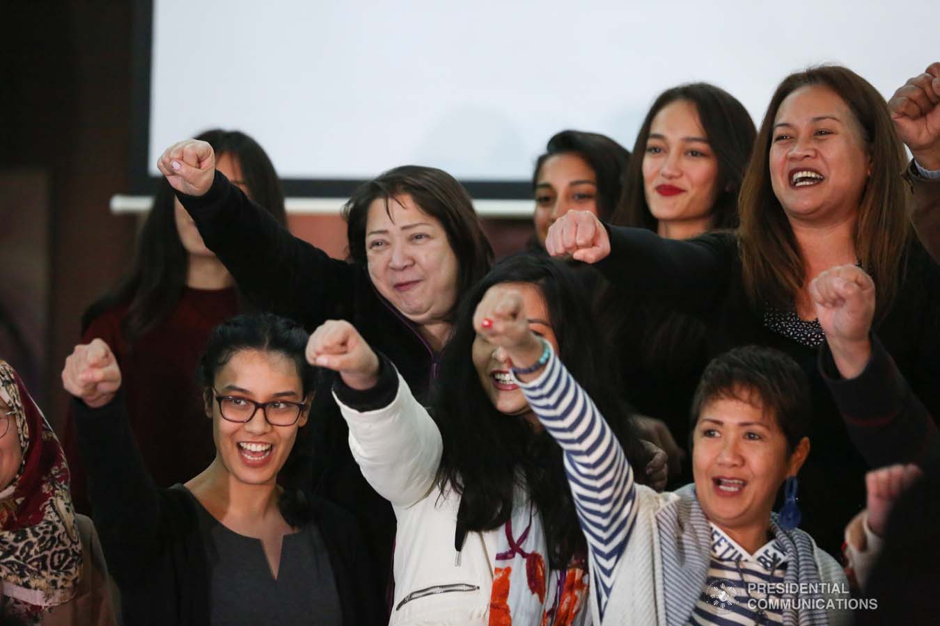 Presidential Assistant on Foreign Affairs and Chief of Presidential Protocol Robert Borje interacted with the Filipino community living in the Republic of Tunisia.   Undersecretary Borje conveyed the message of President Rodrigo Roa Duterte during the town hall type meeting held at the Philippine Legation Office, Immueble AEG, Les Berges du Lac in Tunis on December 19, 2019.   President Rodrigo Roa Duterte designated Undersecretary Borje as Special Envoy to special missions aimed at checking the conditions of overseas Filipino workers in North Africa and the Middle East.   Tunisia is the first of three countries to be visited. The missions will also include the Kingdom of Saudi Arabia and the Kingdom of Bahrain. PRESIDENTIAL PHOTO