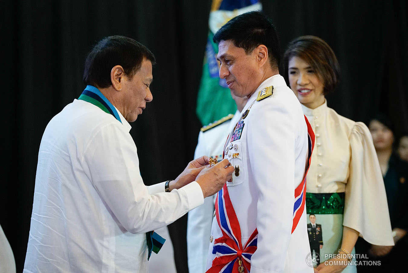 President Rodrigo Roa Duterte confers the Philippine Legion of Honor with the degree of Chief Commander on outgoing Armed Forces of the Philippines (AFP) Chief of Staff General Noel Clement during the AFP Change of Command ceremony at Camp General Emilio Aguinaldo in Quezon City on January 4, 2020. KING RODRIGUEZ/PRESIDENTIAL PHOTO