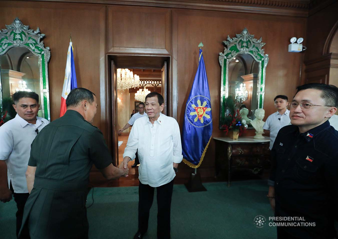 President Rodrigo Roa Duterte greets an officer from the security sector prior to the start of a meeting at the Malacañan Palace on January 5, 2020. The President discussed security matters regarding the country's contingency measures to ensure the safety of the Filipinos based in the Middle East amid the potential tension between USA and Iran. He also directed concerned agencies to prepare for any eventualities and possible impact on the country. ALFRED FRIAS/PRESIDENTIAL PHOTO