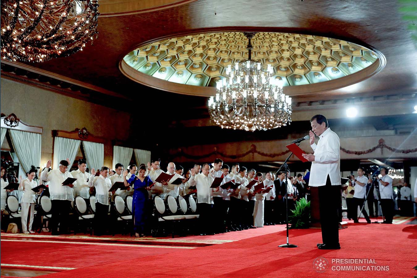 President Rodrigo Roa Duterte swears into office the newly-appointed government officials during the oath-taking ceremony at the Malacañan Palace on January 8, 2020. VALERIE ESCALERA/PRESIDENTIAL PHOTO