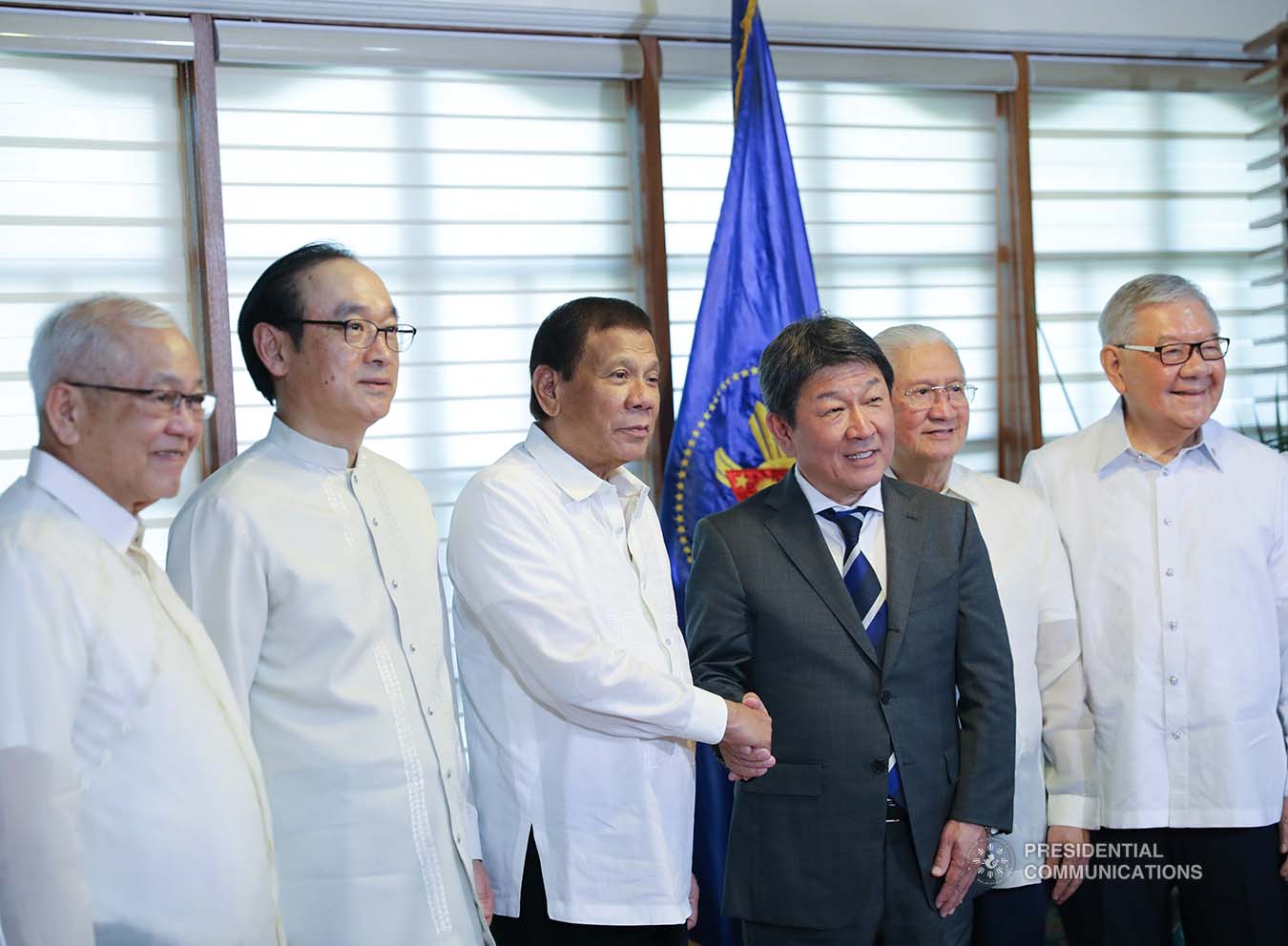 President Rodrigo Roa Duterte poses for posterity with Japanese Foreign Minister Toshimitsu Motegi, who paid a courtesy call on the President at the Malacañang Golf Clubhouse in Manila on January 9, 2020. ALFRED FRIAS/PRESIDENTIAL PHOTO