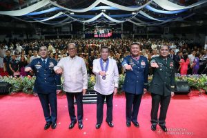 President Rodrigo Roa Duterte flashes his signature pose with incoming Philippine Air Force (PAF) Commanding General Major General Allen Paredes, Defense Secretary Delfin Lorenzana, outgoing PAF Commanding General Lieutenant General Rozzano Briguez and Armed Forces of the Philippines Chief of Staff Lieutenant General Felimon Santos Jr. during the PAF Change of Command ceremony at the Col. Jesus Villamor Air Base in Pasay City on January 16, 2020. KARL NORMAN ALONZO/PRESIDENTIAL PHOTO