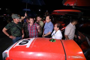 President Rodrigo Roa Duterte inspects the farm machineries during the ceremonial distribution of agricultural assistance to the farmers of Region 12 at the Pigcawayan Municipal Gymnasium in Cotabato on January 10, 2020. With the President are Senator Christopher "Bong" Go and Agriculture Secretary William Dar. RICHARD MADELO/PRESIDENTIAL PHOTO
