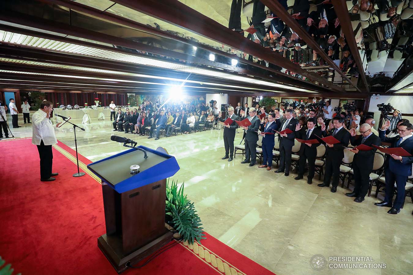 President Rodrigo Roa Duterte swears in the newly elected officers and board of trustees of the Kapisanan ng mga Brodkaster ng Pilipinas (KBP) during a ceremony at the Malacañan Palace on February 12, 2020. SIMEON CELI JR./PRESIDENTIAL PHOTO