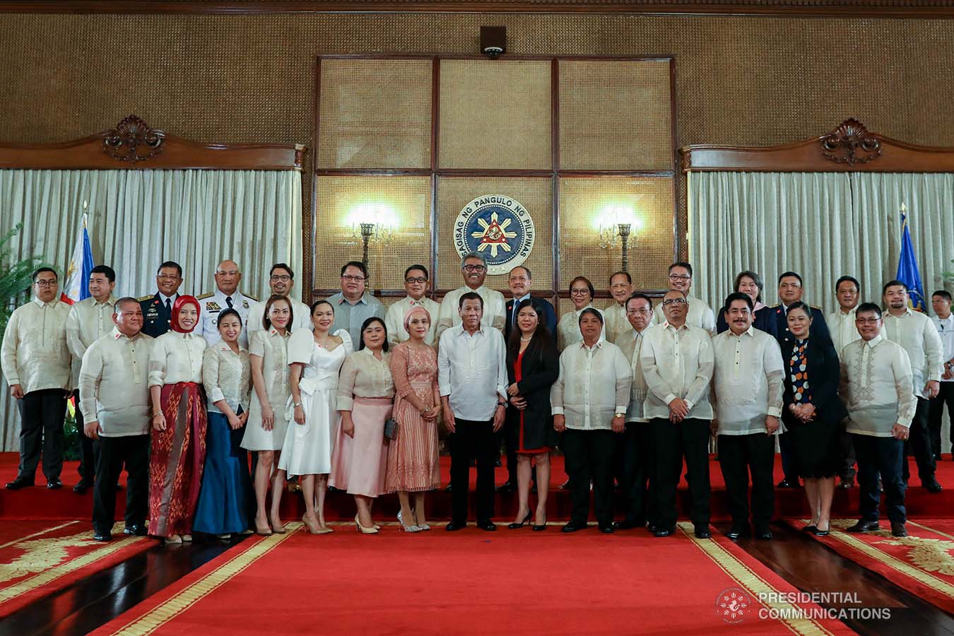President Rodrigo Roa Duterte poses for posterity with the newly-appointed government officials during the oath-taking ceremony at the Malacañan Palace on February 6, 2020. KARL NORMAN ALONZO/PRESIDENTIAL PHOTO