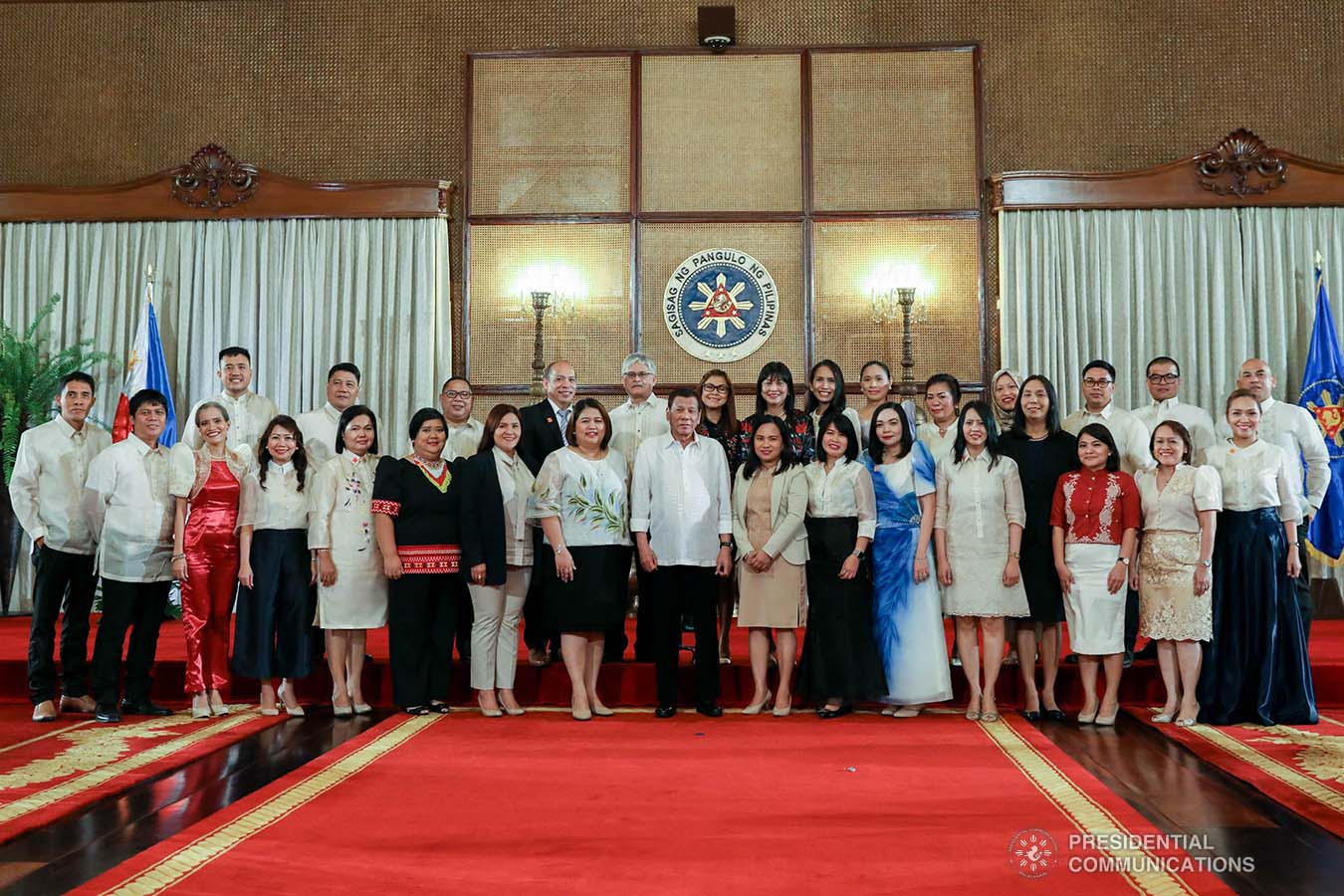 President Rodrigo Roa Duterte poses for posterity with the newly-appointed government officials during the oath-taking ceremony at the Malacañan Palace on February 6, 2020. KARL NORMAN ALONZO/PRESIDENTIAL PHOTO