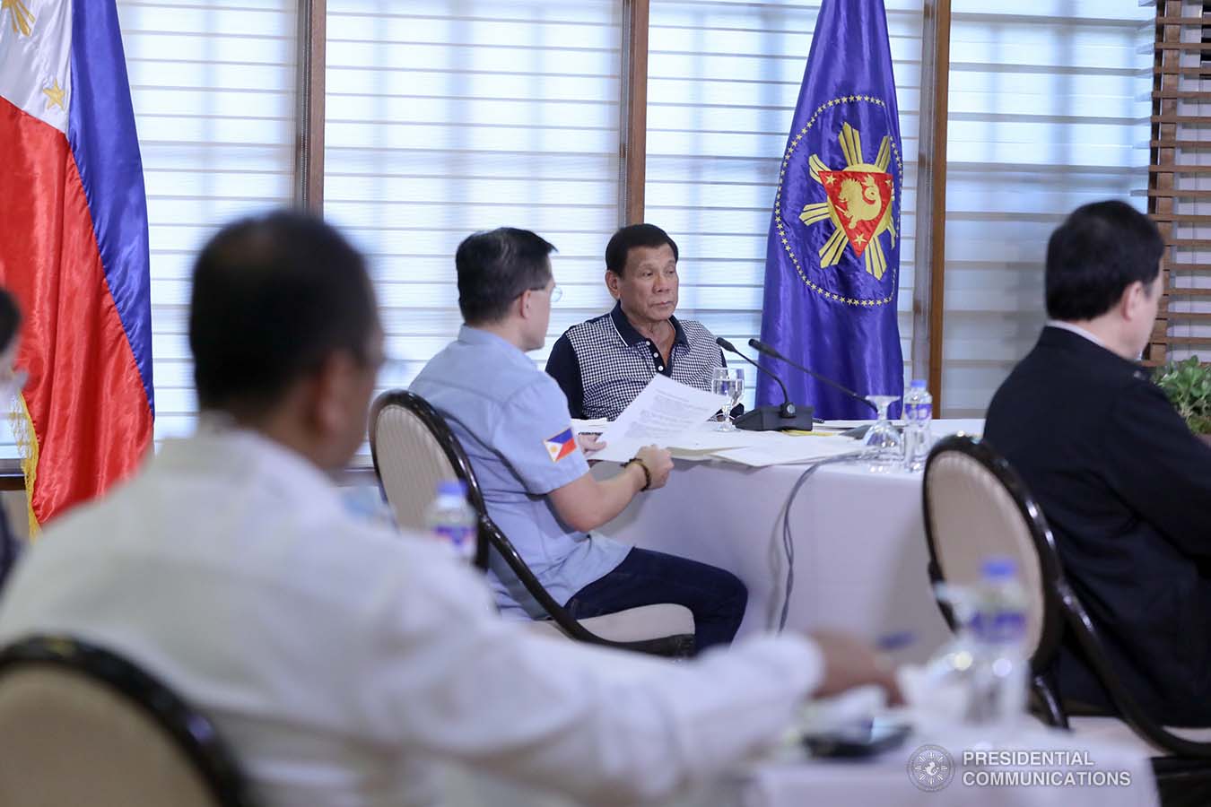 President Rodrigo Roa Duterte holds a meeting with the officials of the Inter-Agency Task Force for the Management of Emerging Infectious Diseases at the Malago Clubhouse in Malacañang on March 19, 2020.