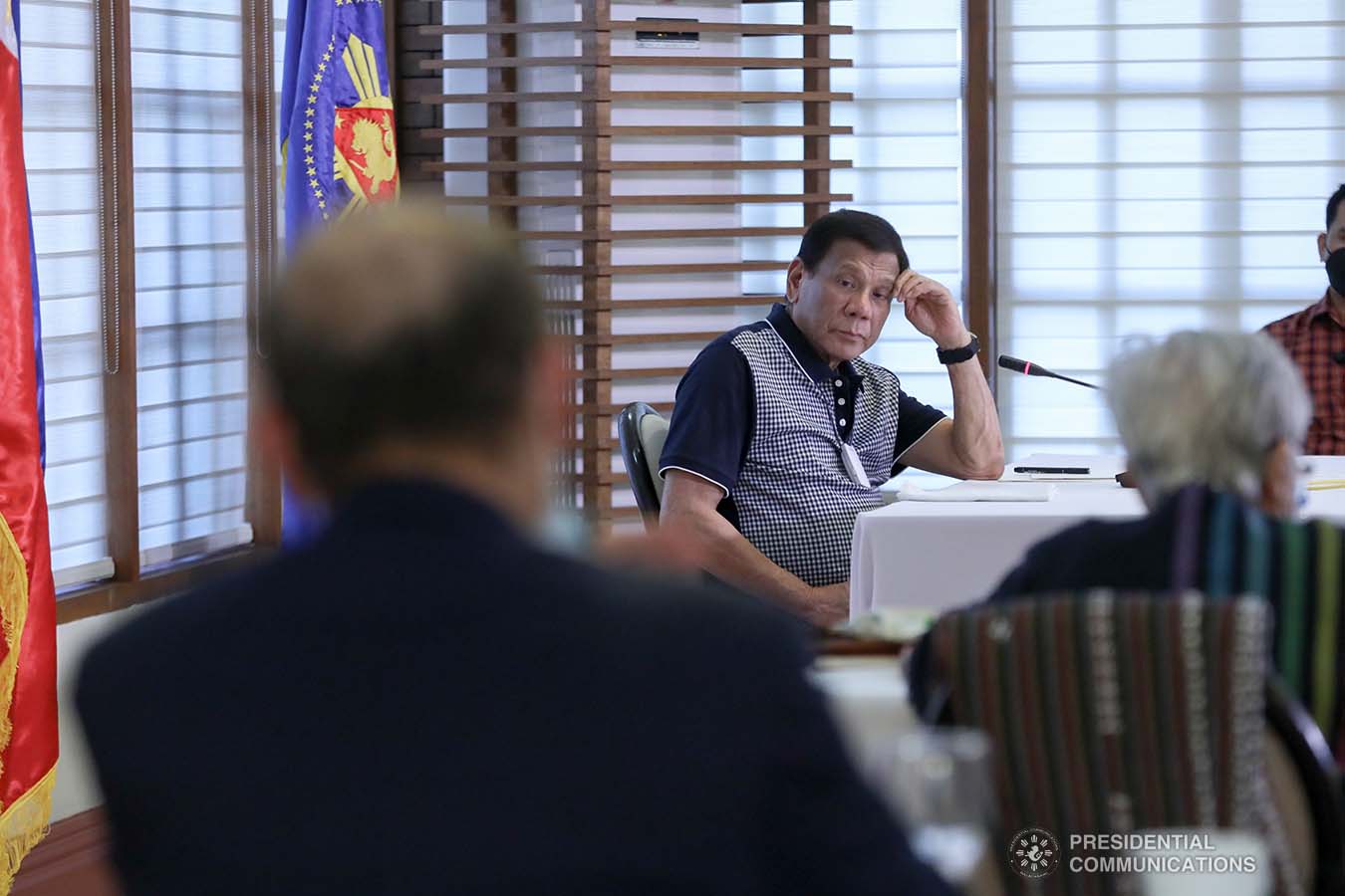 President Rodrigo Roa Duterte holds a meeting with the officials of the Inter-Agency Task Force for the Management of Emerging Infectious Diseases at the Malago Clubhouse in Malacañang on March 19, 2020.