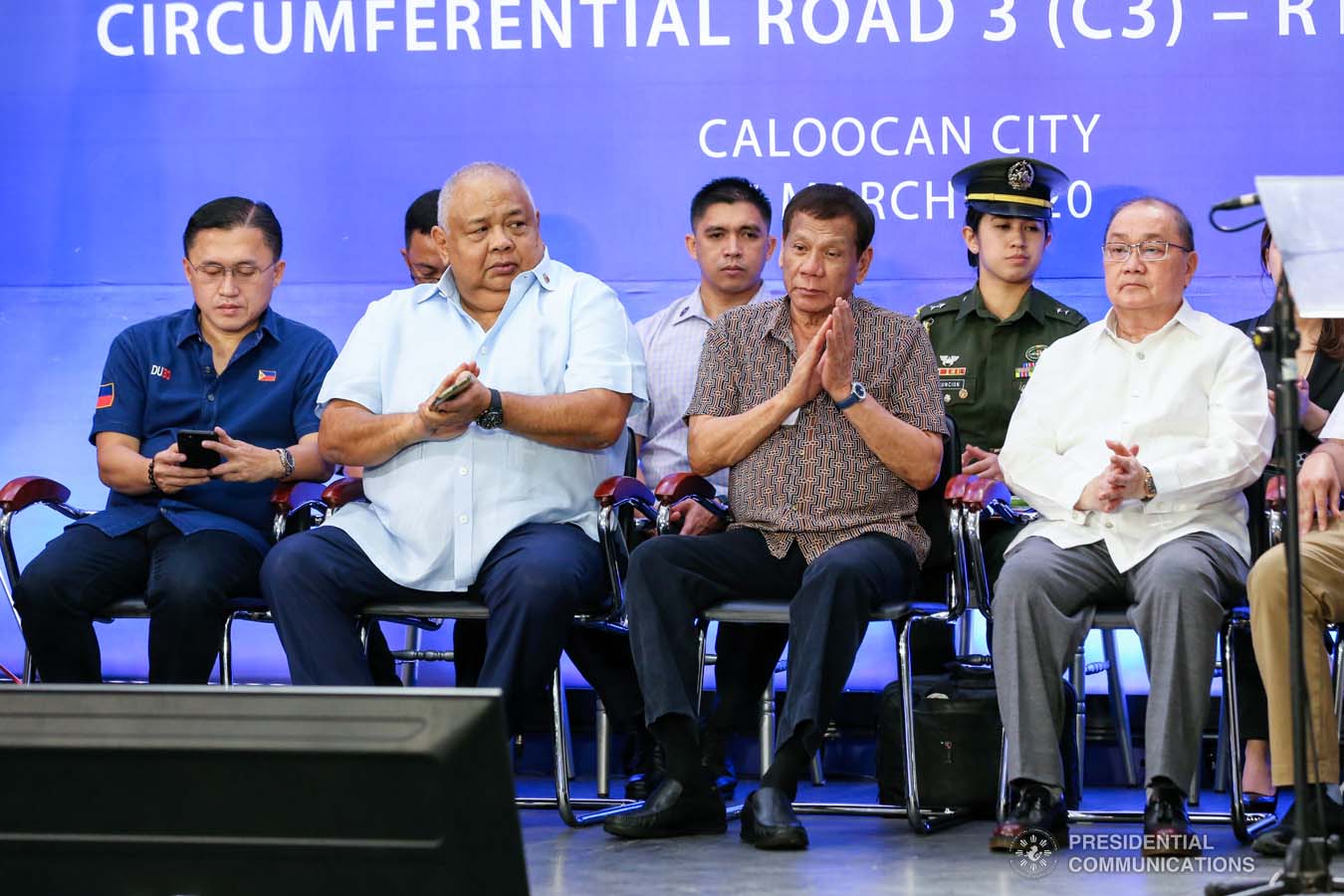 President Rodrigo Roa Duterte applauds after leading the inspection of the North Luzon Expressway (NLEX) Harbor Link Circumferential Road 3 (C3)-R10 Section in Caloocan City on March 5, 2020. RICHARD MADELO/PRESIDENTIAL PHOTO