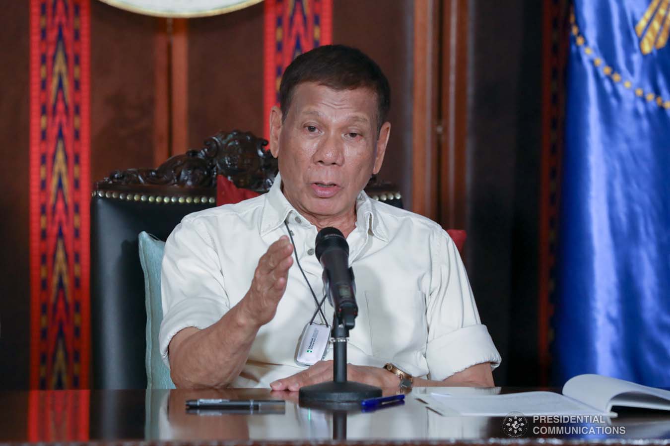 President Rodrigo Roa Duterte updates the nation on the government's efforts in addressing the coronavirus disease (COVID-19) at the Malago Clubhouse in Malacañang on April 3, 2020. TOTO LOZANO/PRESIDENTIAL PHOTO