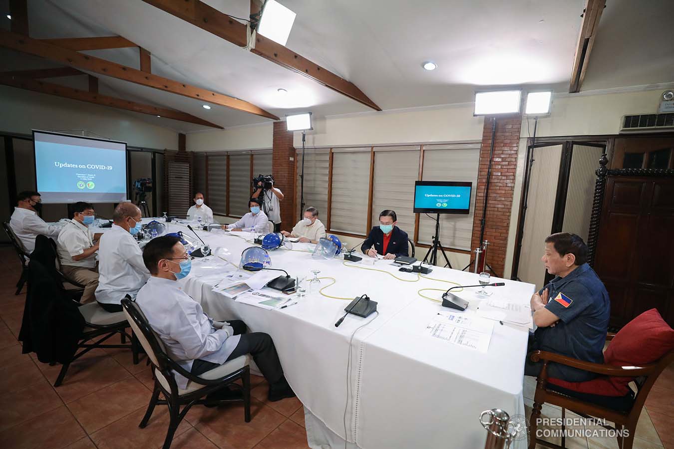 President Rodrigo Roa Duterte holds a meeting with members of the Inter-Agency Task Force on the Emerging Infectious Diseases (IATF-EID) at the Malago Clubhouse in Malacañang on May 11, 2020. ACE MORANDANTE/PRESIDENTIAL PHOTO