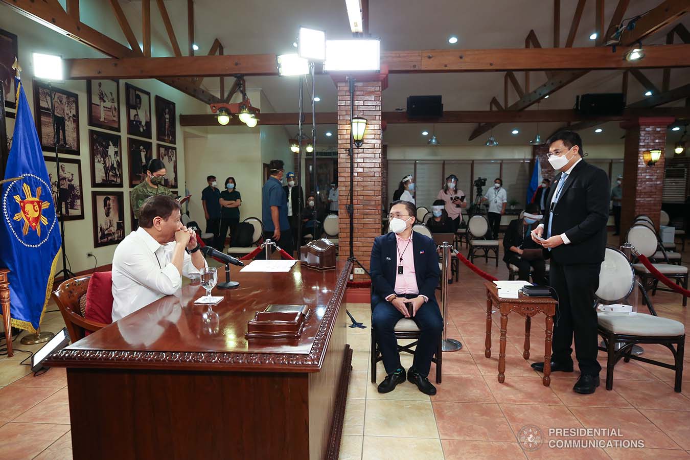 President Rodrigo Roa Duterte talks on the phone with Socialist Republic of Vietnam Prime Minister Nguyen Phuc at the Malago Clubhouse in Malacañang, Manila on May 26, 2020. KARL NORMAN ALONZO/PRESIDENTIAL PHOTO